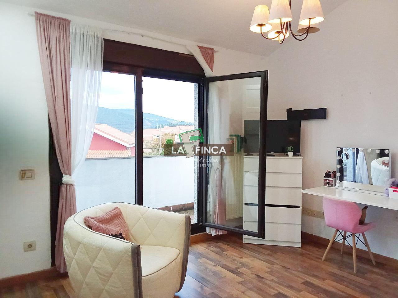For sale of chalet in Soto del Barco