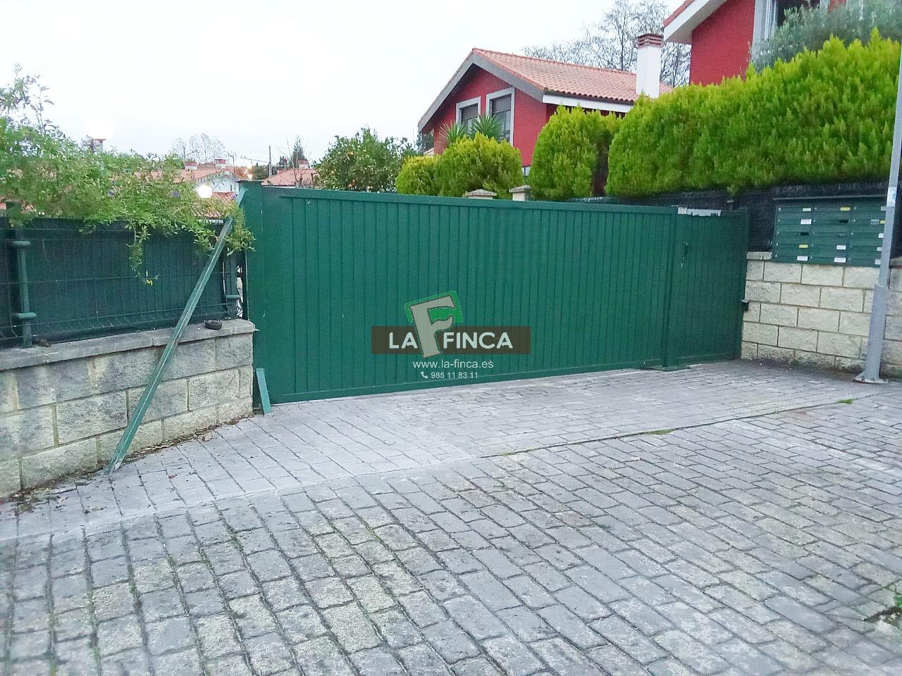 For sale of chalet in Soto del Barco