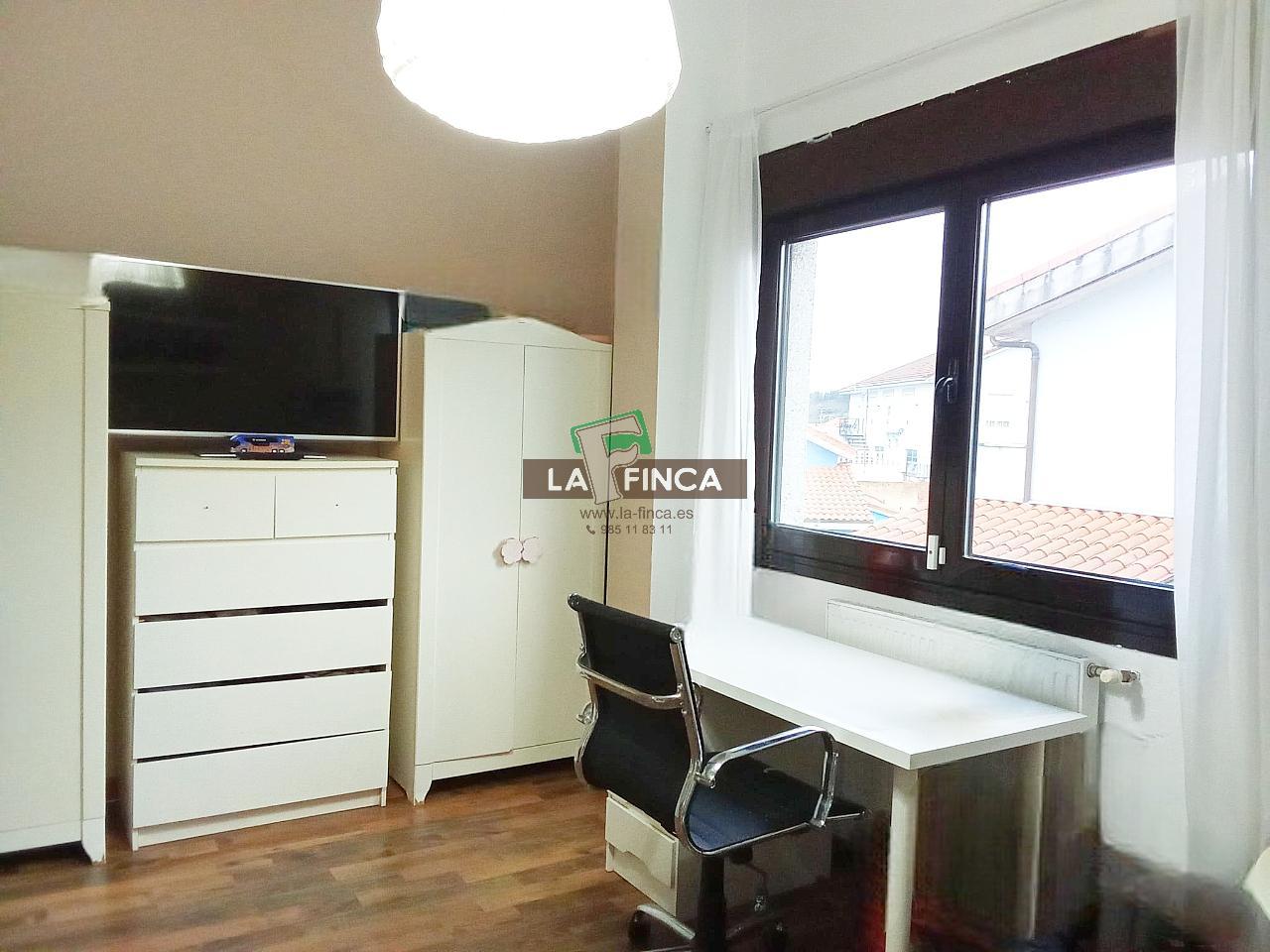 For sale of chalet in Soto del Barco