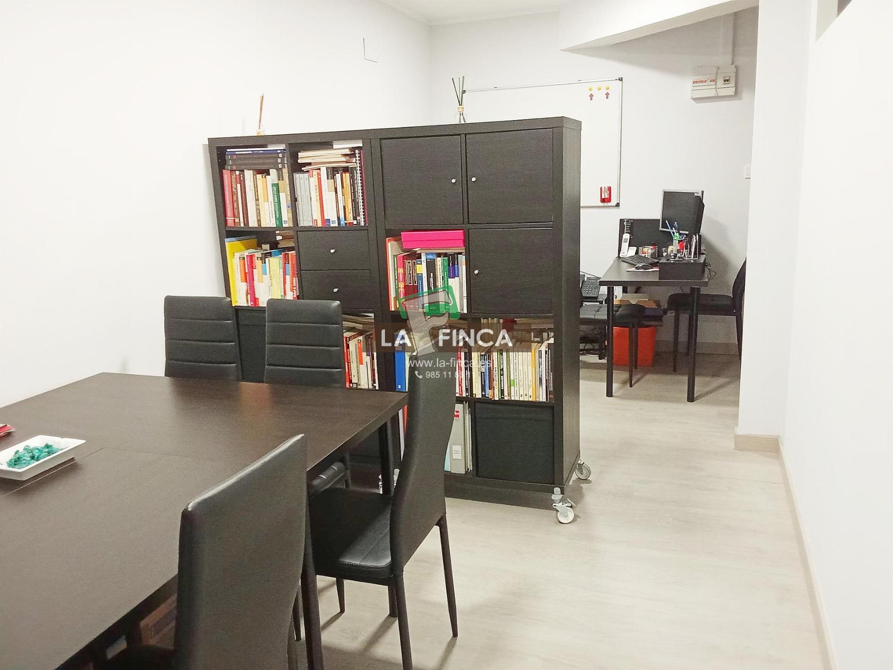 For sale of office in Oviedo
