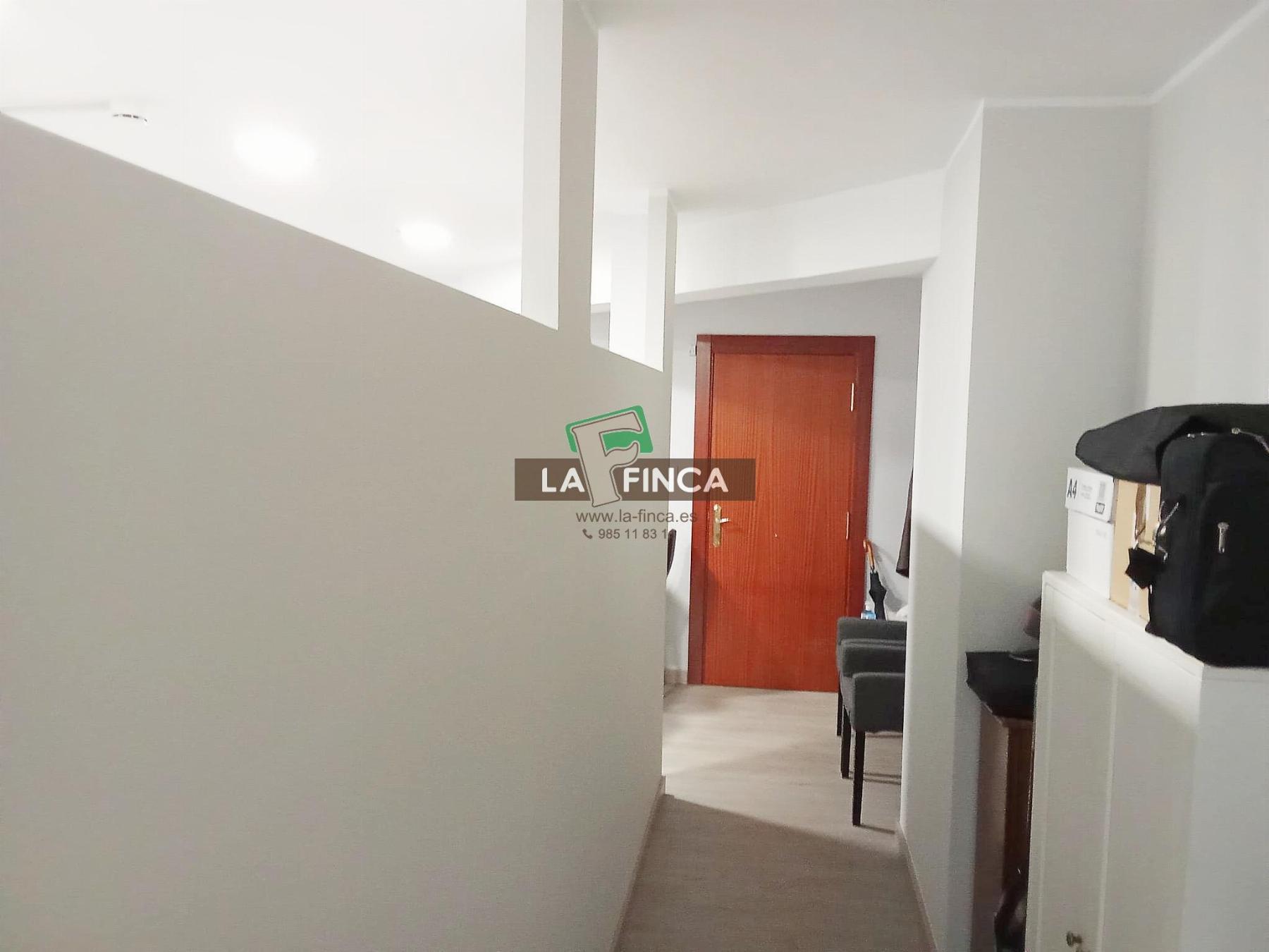For sale of office in Oviedo