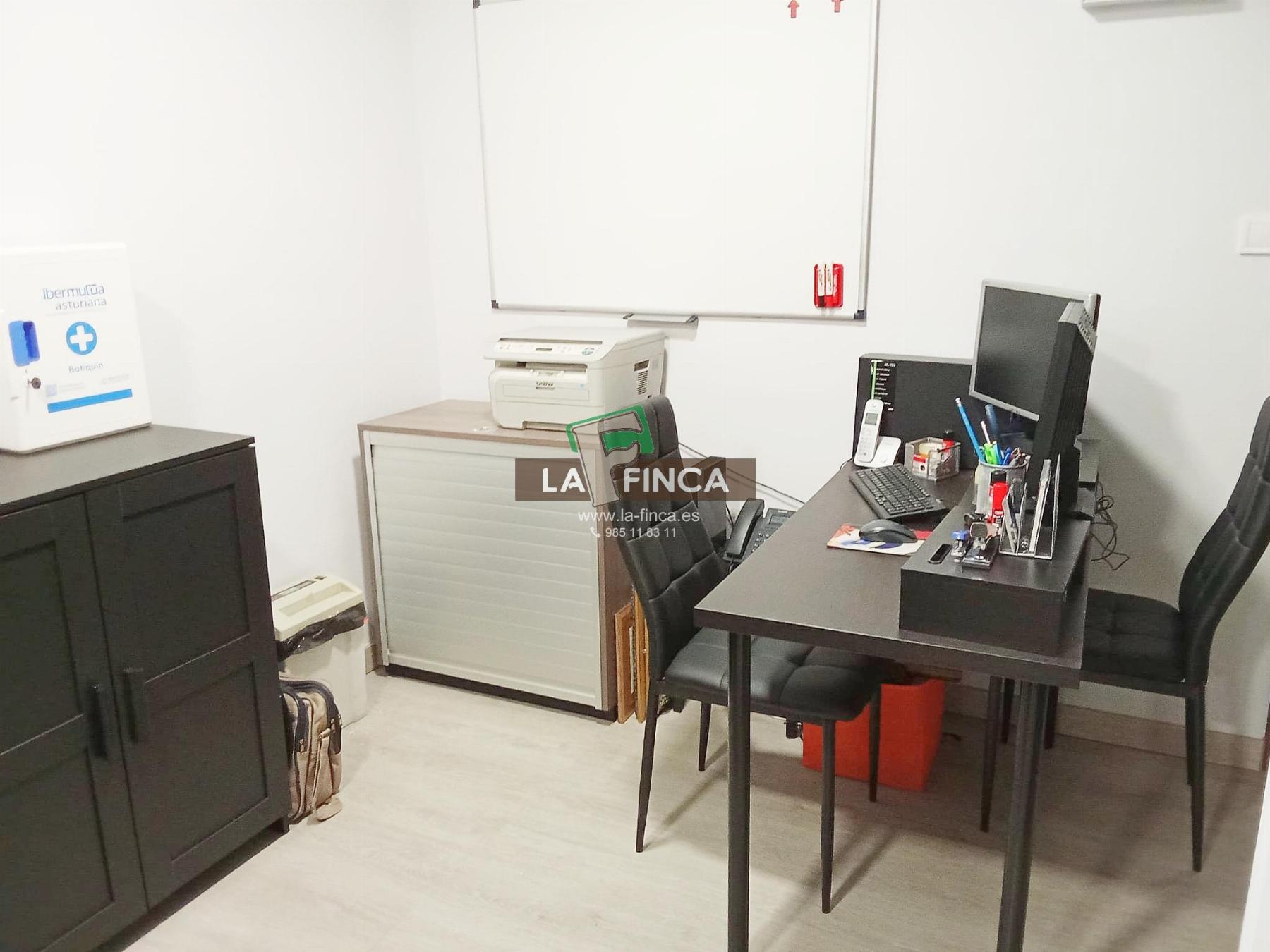 For sale of office in Oviedo