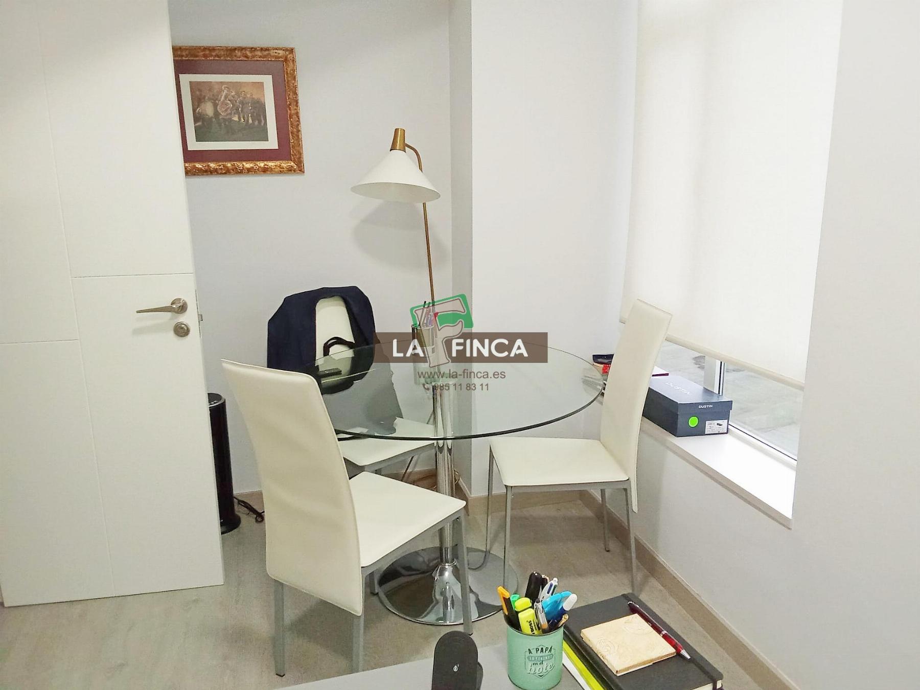 For sale of office in Oviedo