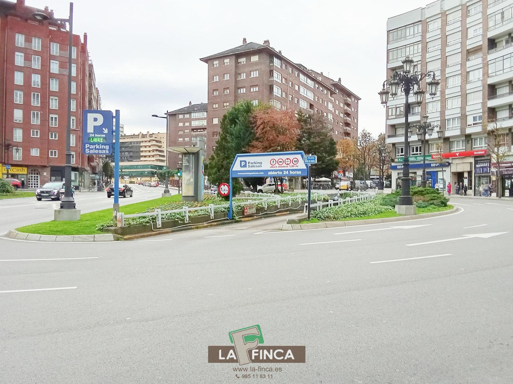 For sale of office in Oviedo