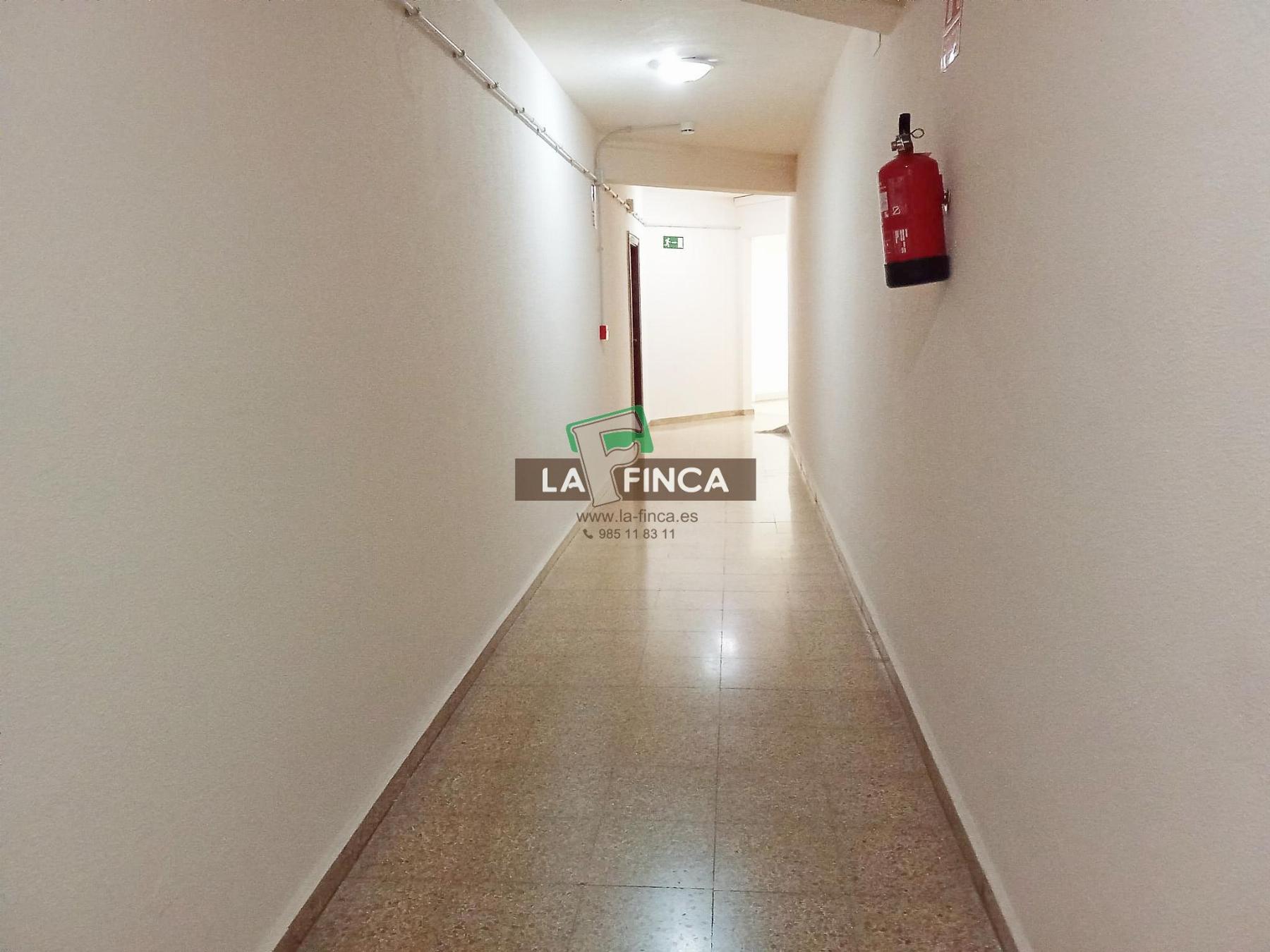 For sale of office in Oviedo