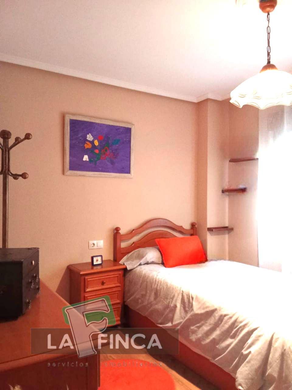 Venta de piso en Castrillón