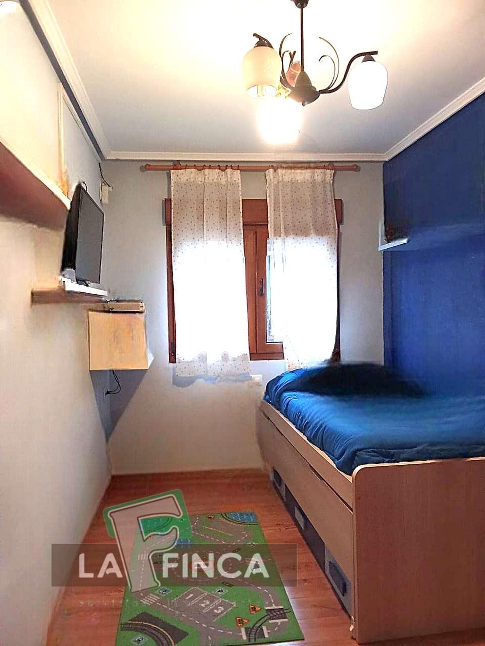 Venta de piso en Castrillón