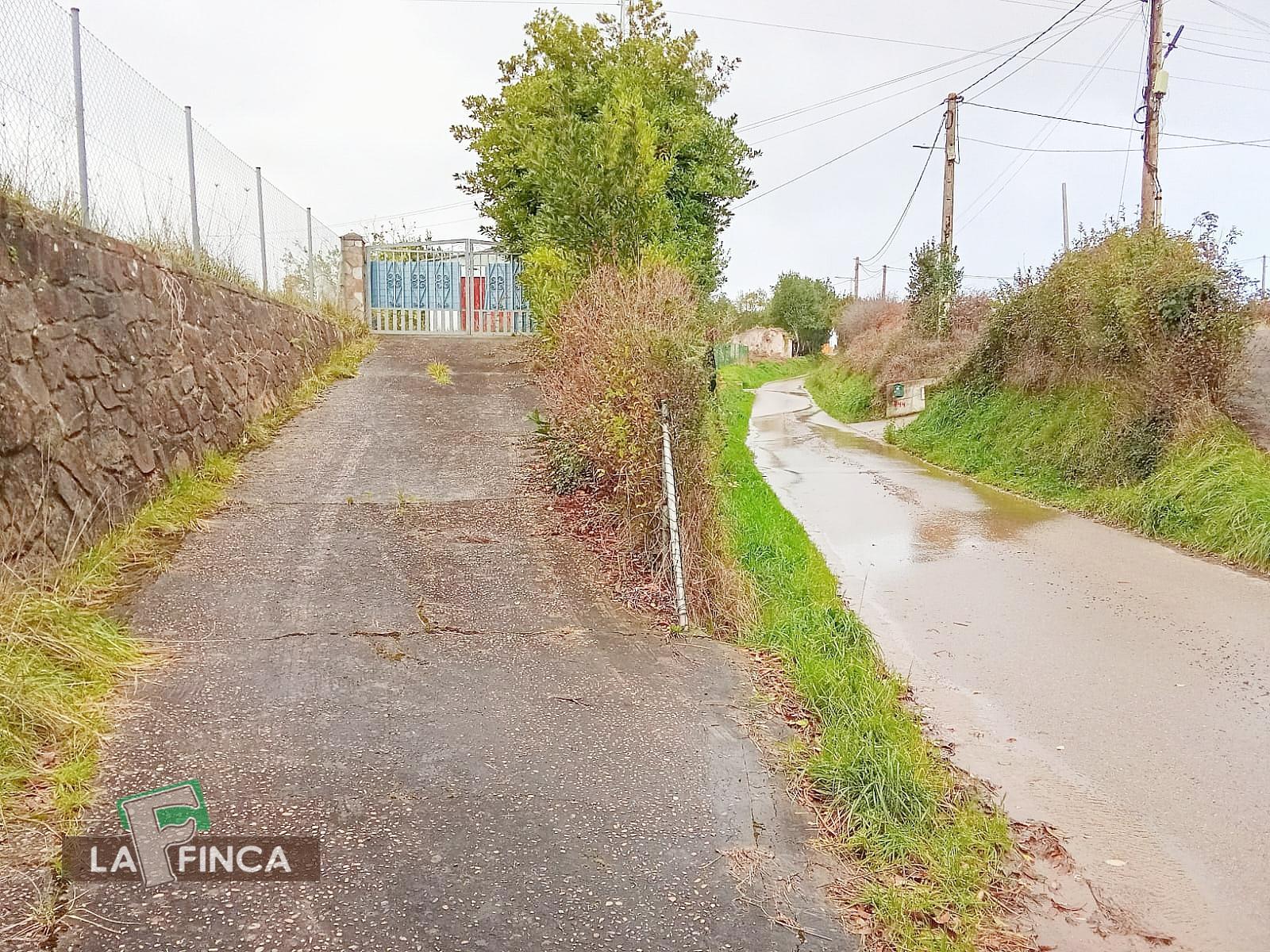 For sale of land in Gozón