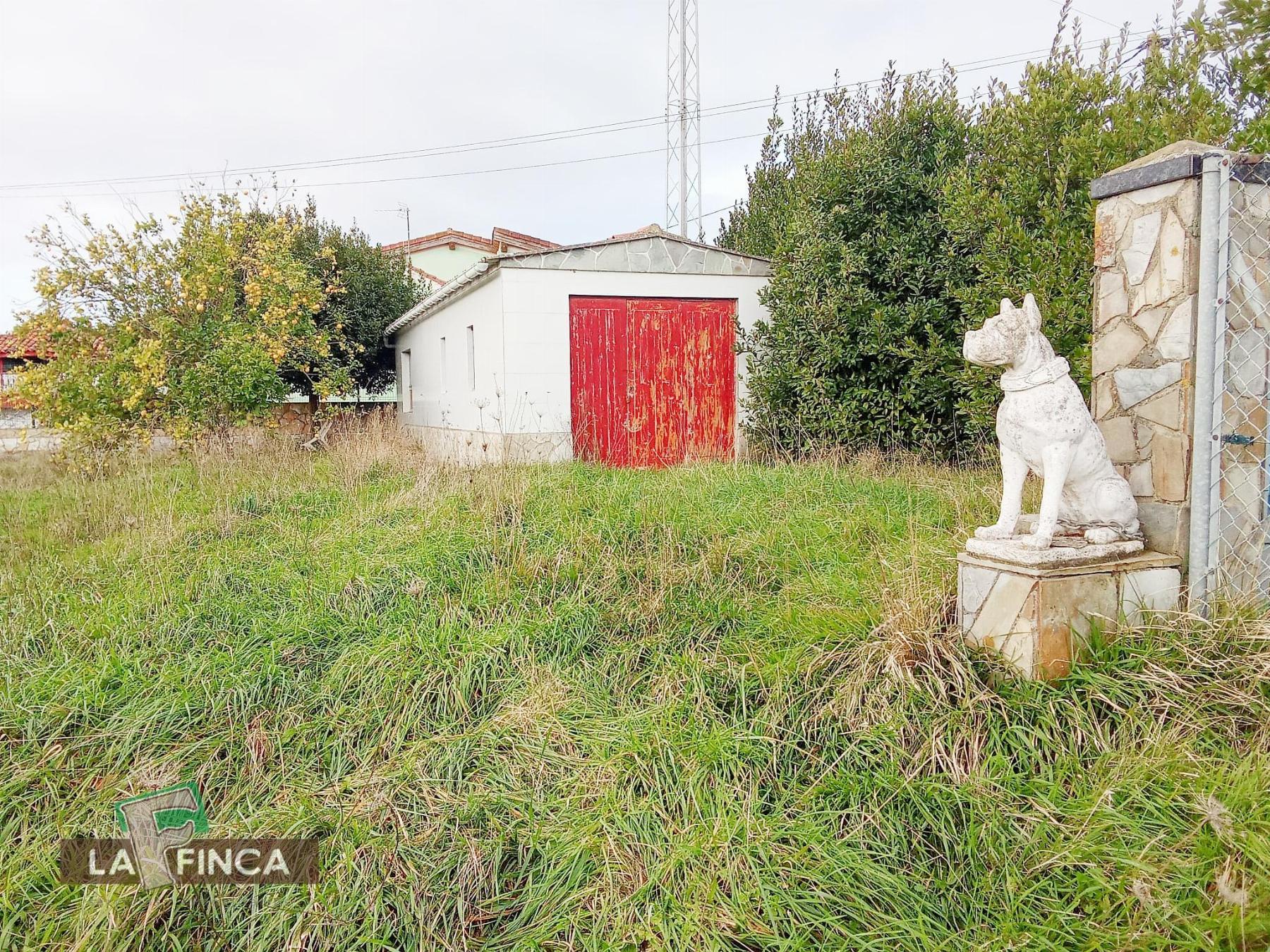 For sale of land in Gozón