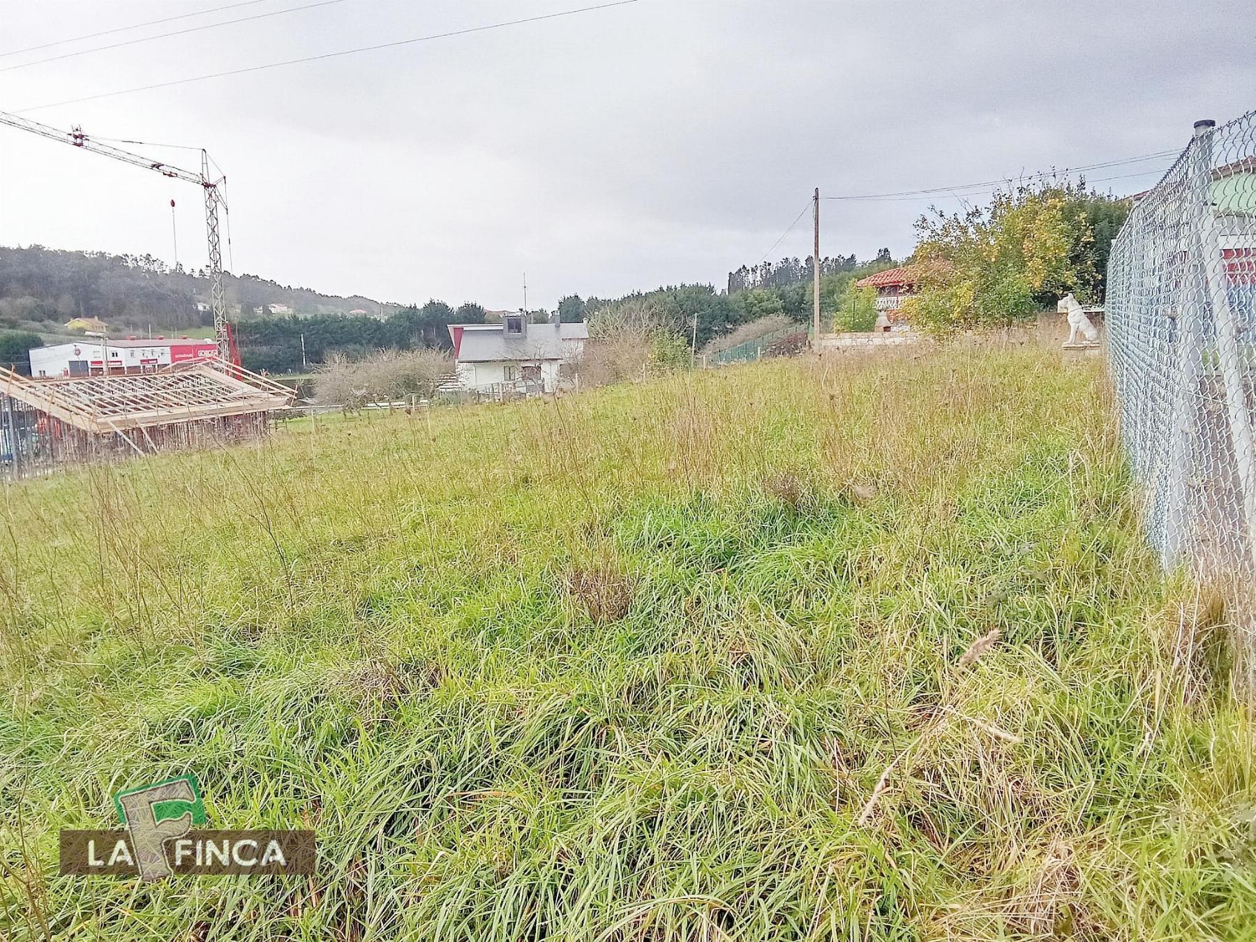 For sale of land in Gozón