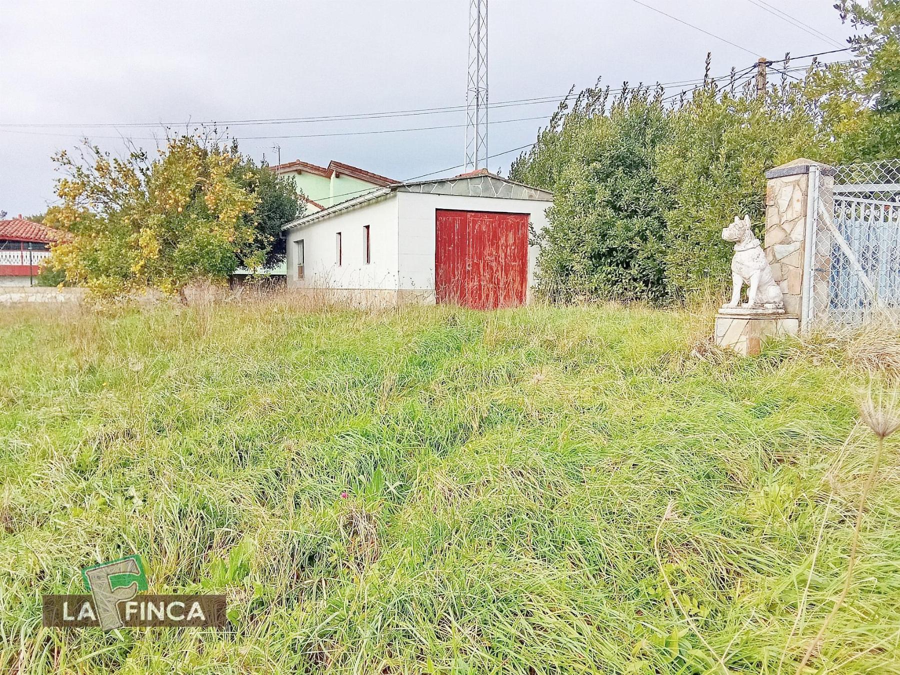 For sale of land in Gozón