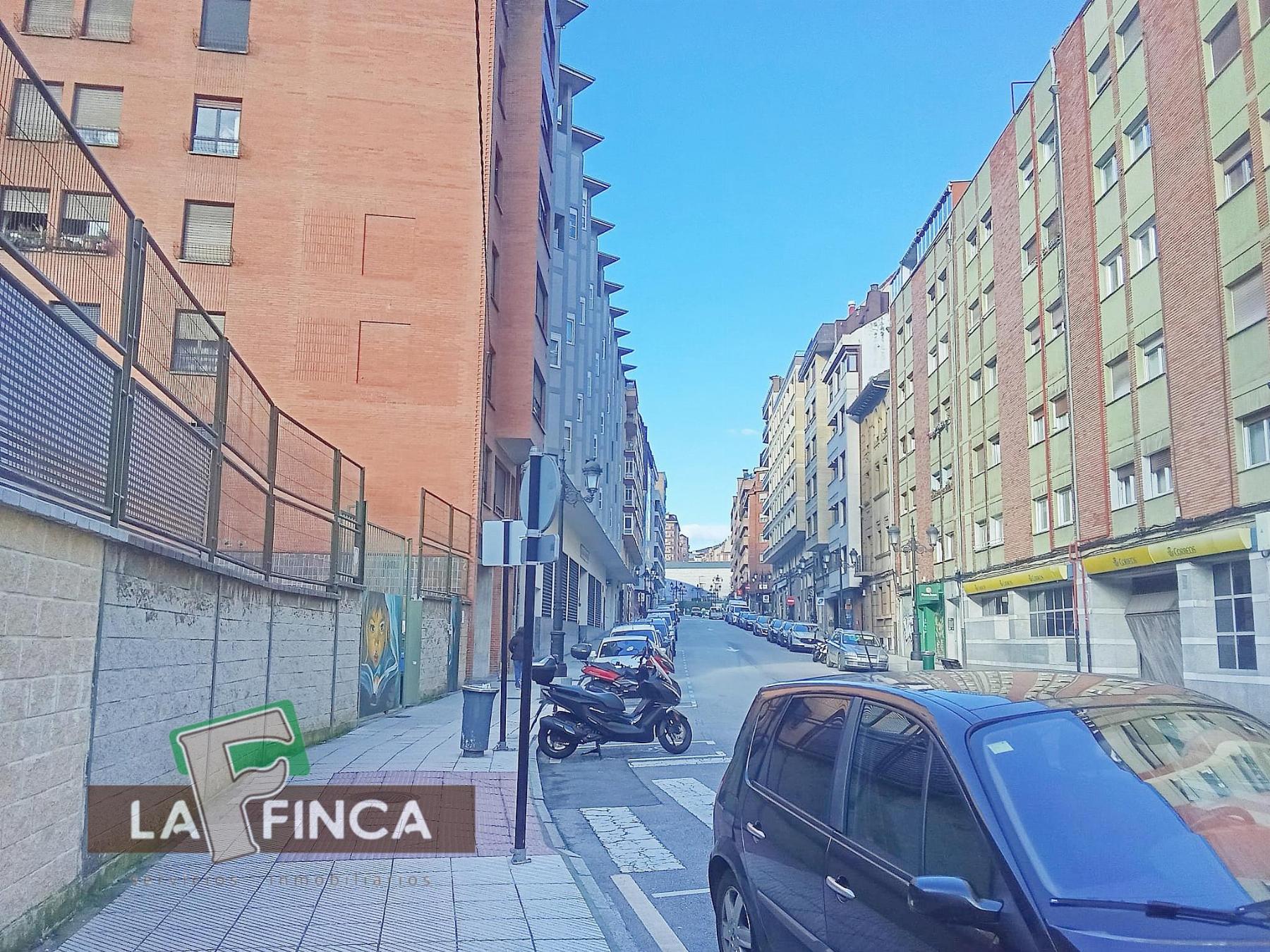 Venta de piso en Oviedo