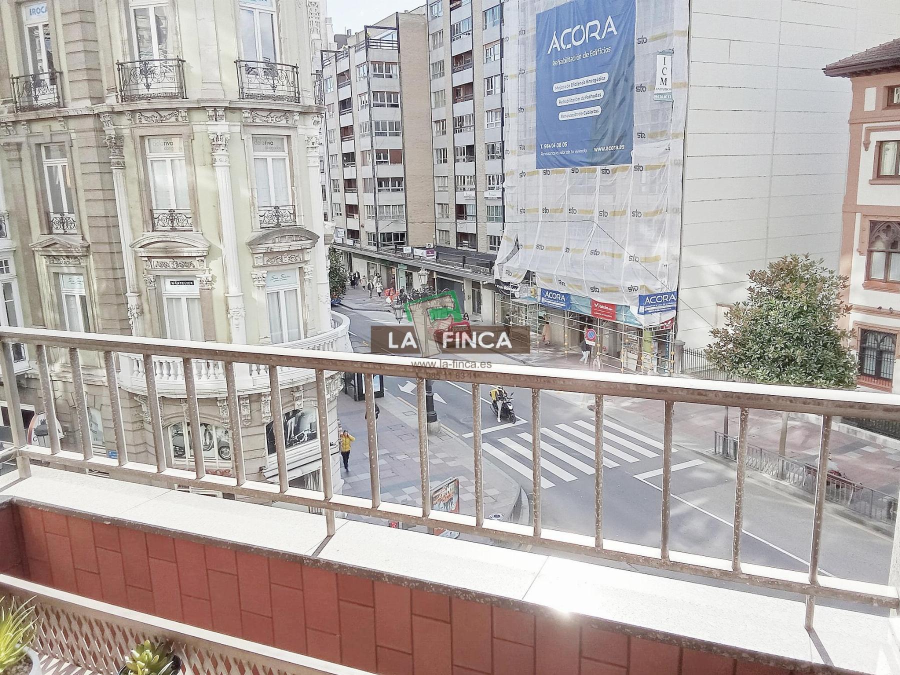 For rent of apartment in Oviedo