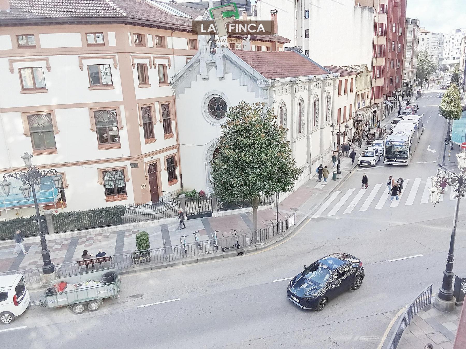 For rent of apartment in Oviedo