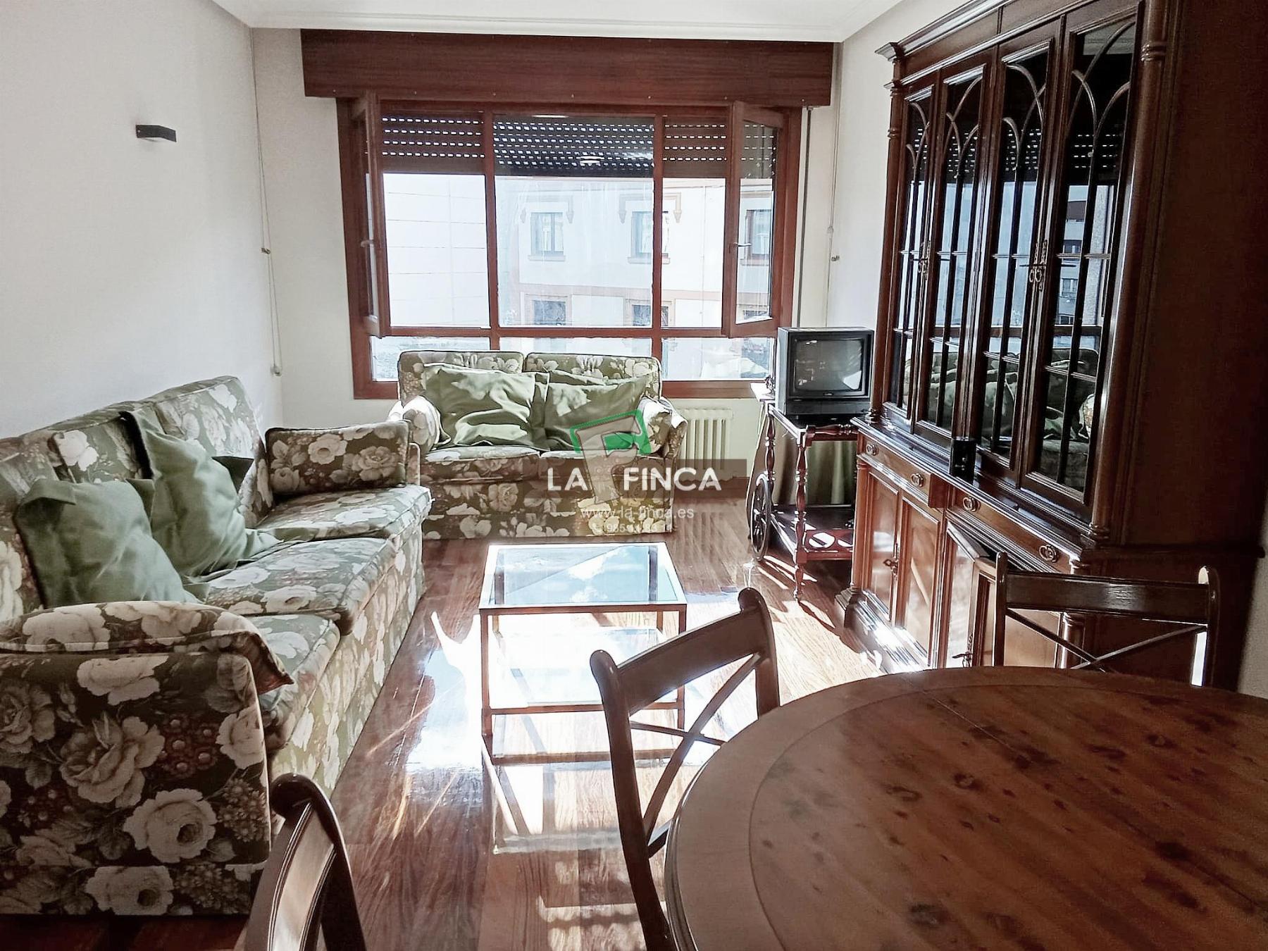 For rent of apartment in Oviedo