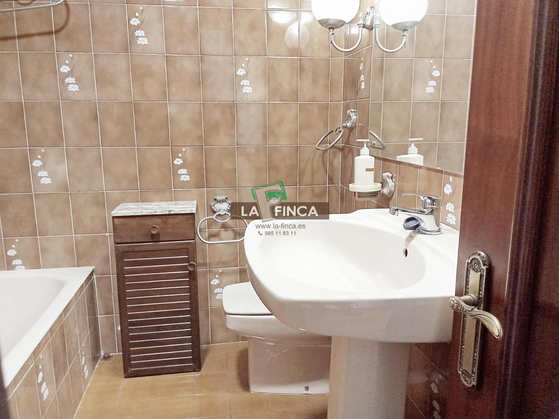 For rent of apartment in Oviedo