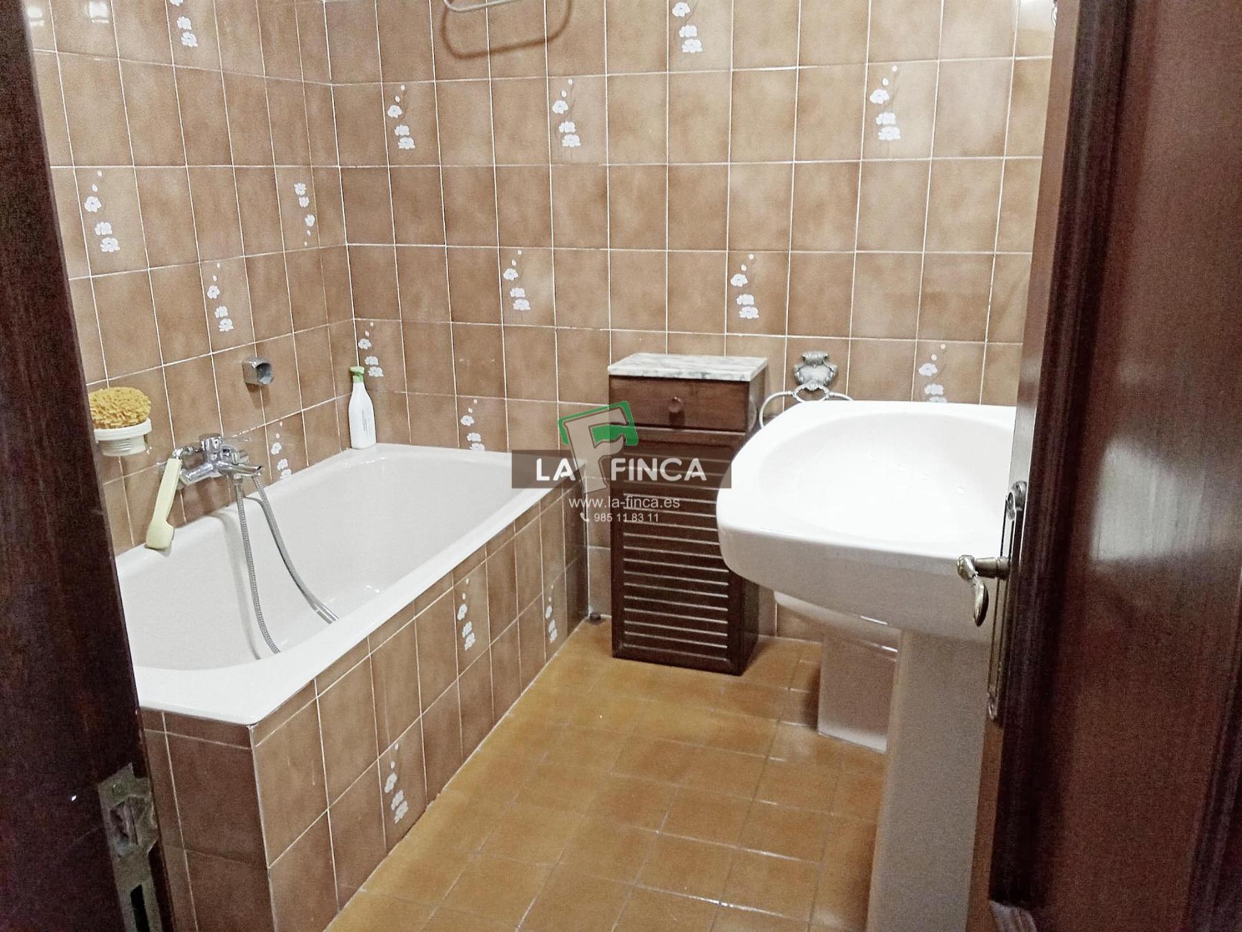 For rent of apartment in Oviedo