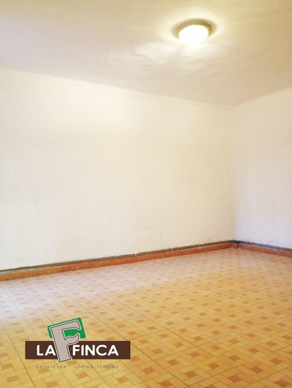 For sale of flat in Lugo de Llanera