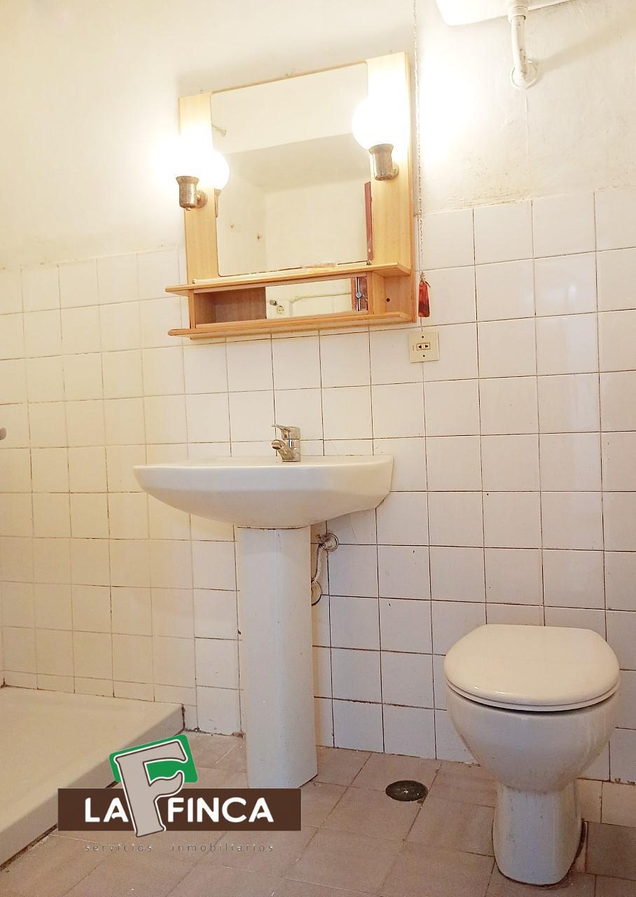 For sale of flat in Lugo de Llanera