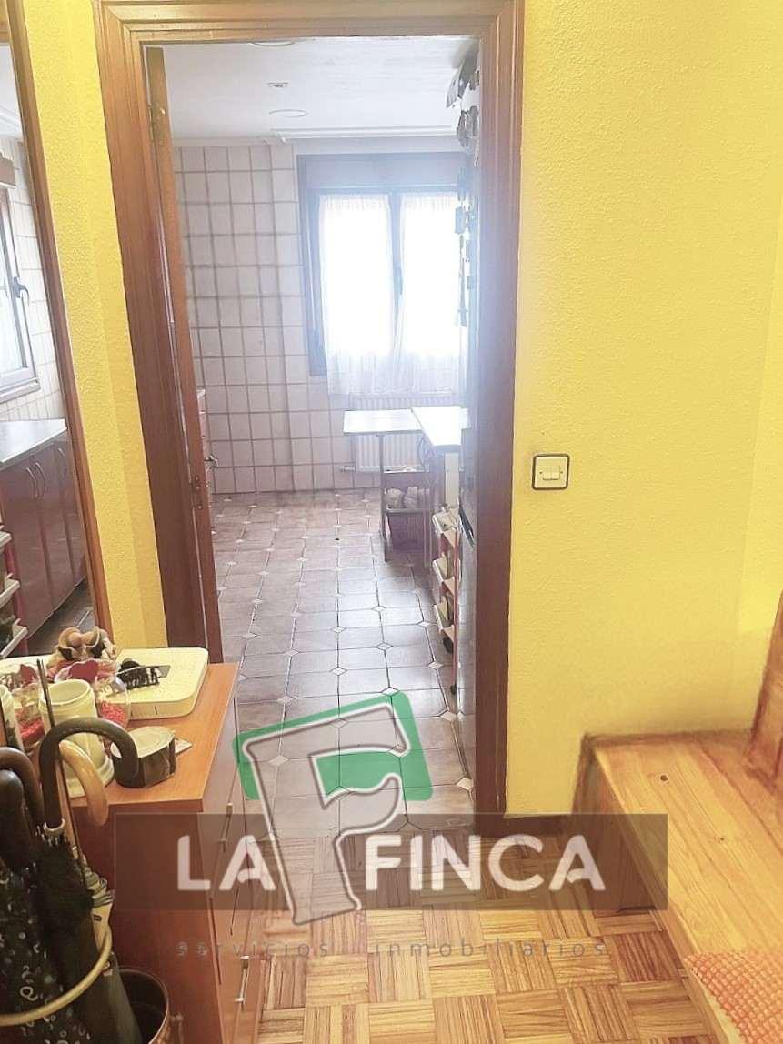 For sale of flat in Oviedo