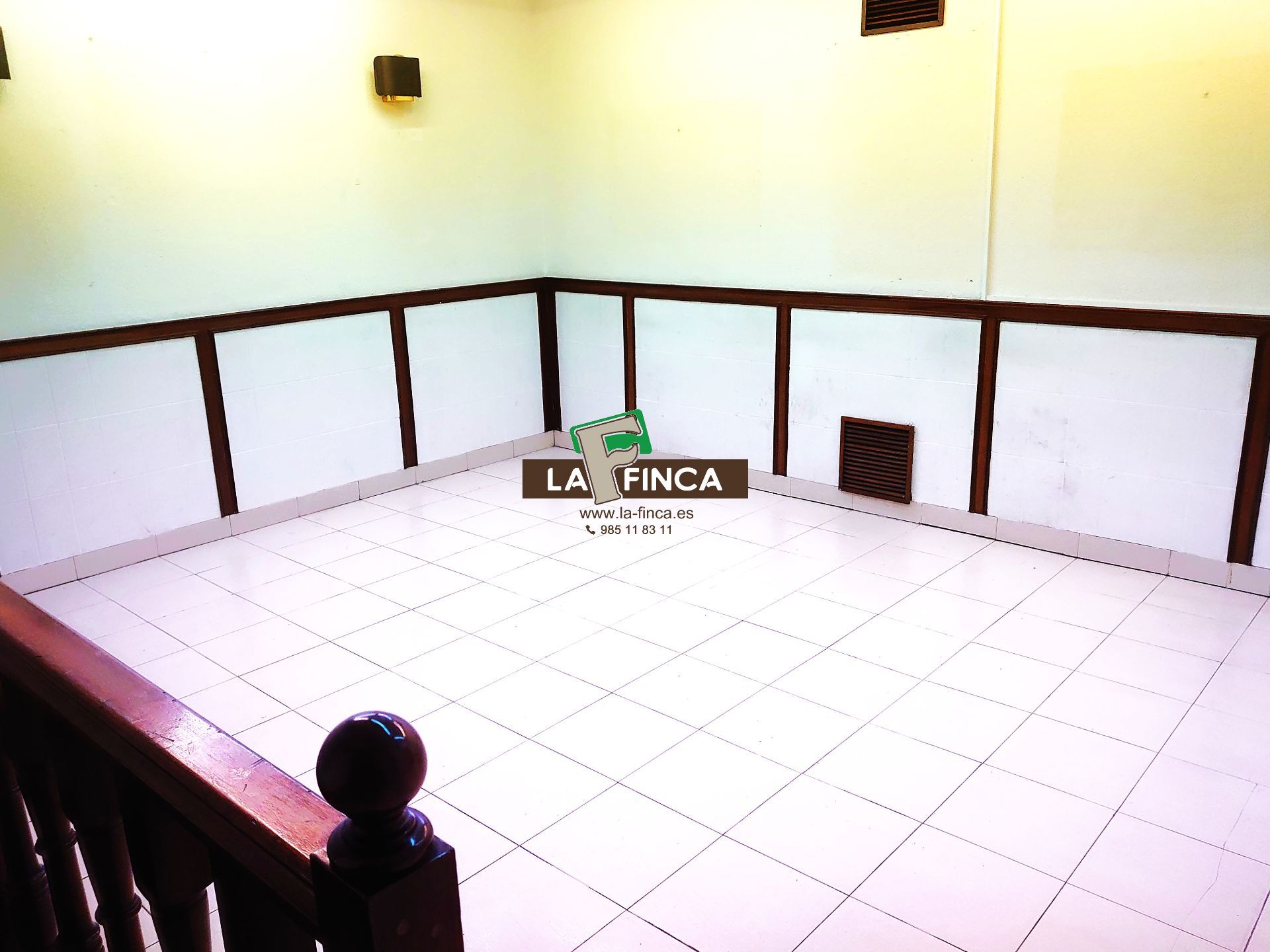 Venta de local en Oviedo