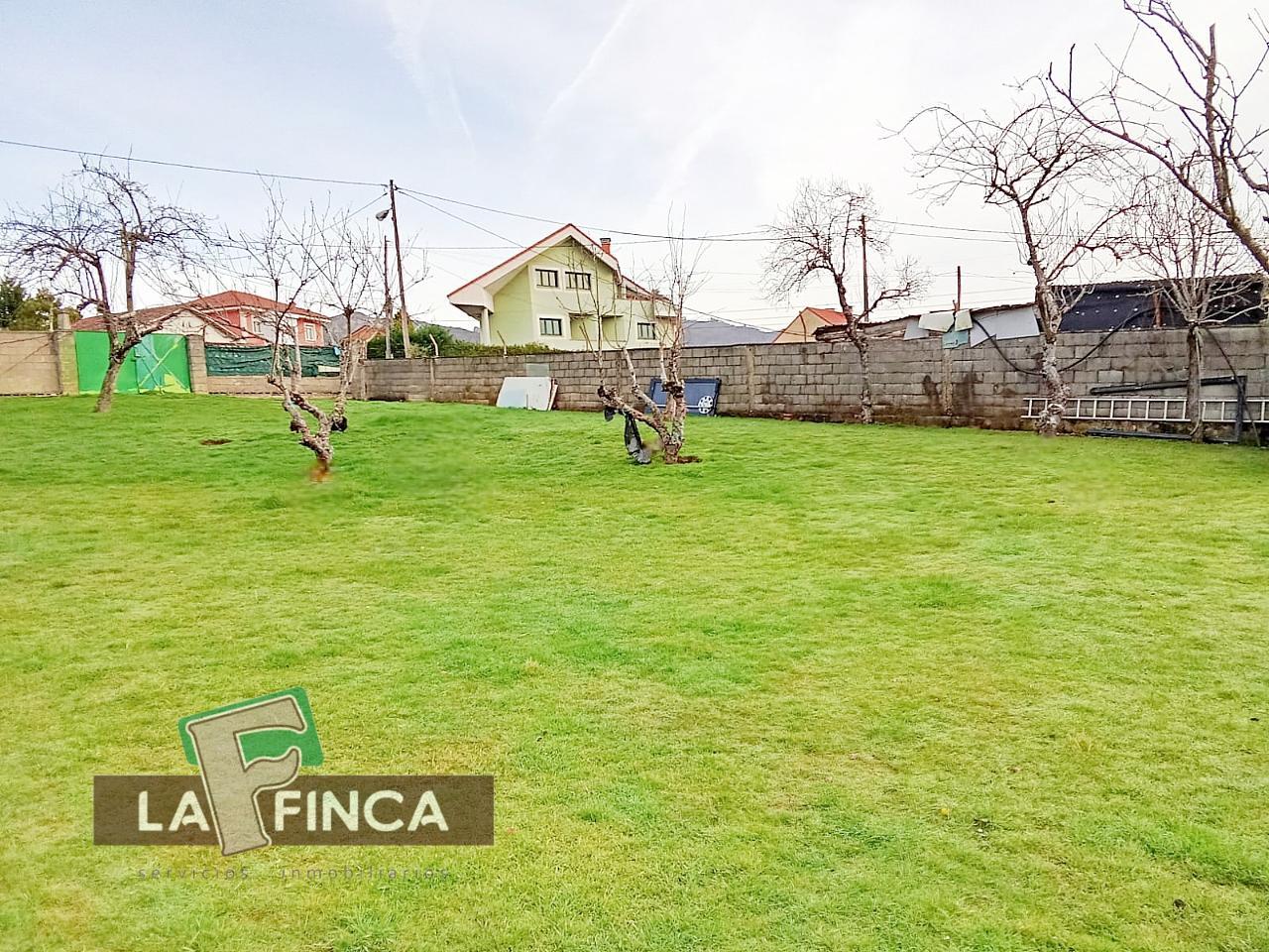 Venta de terreno en Oviedo