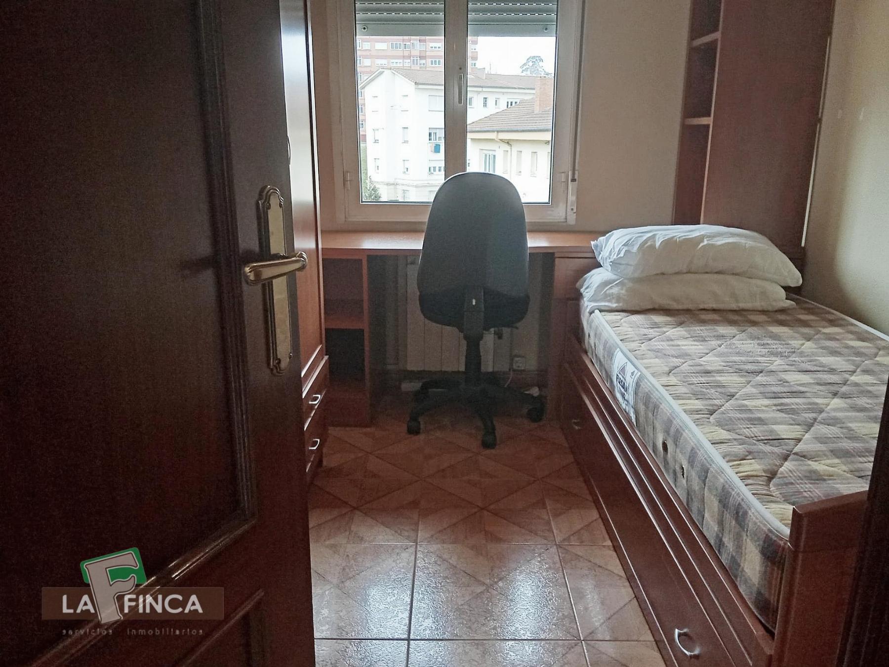 For sale of flat in Oviedo