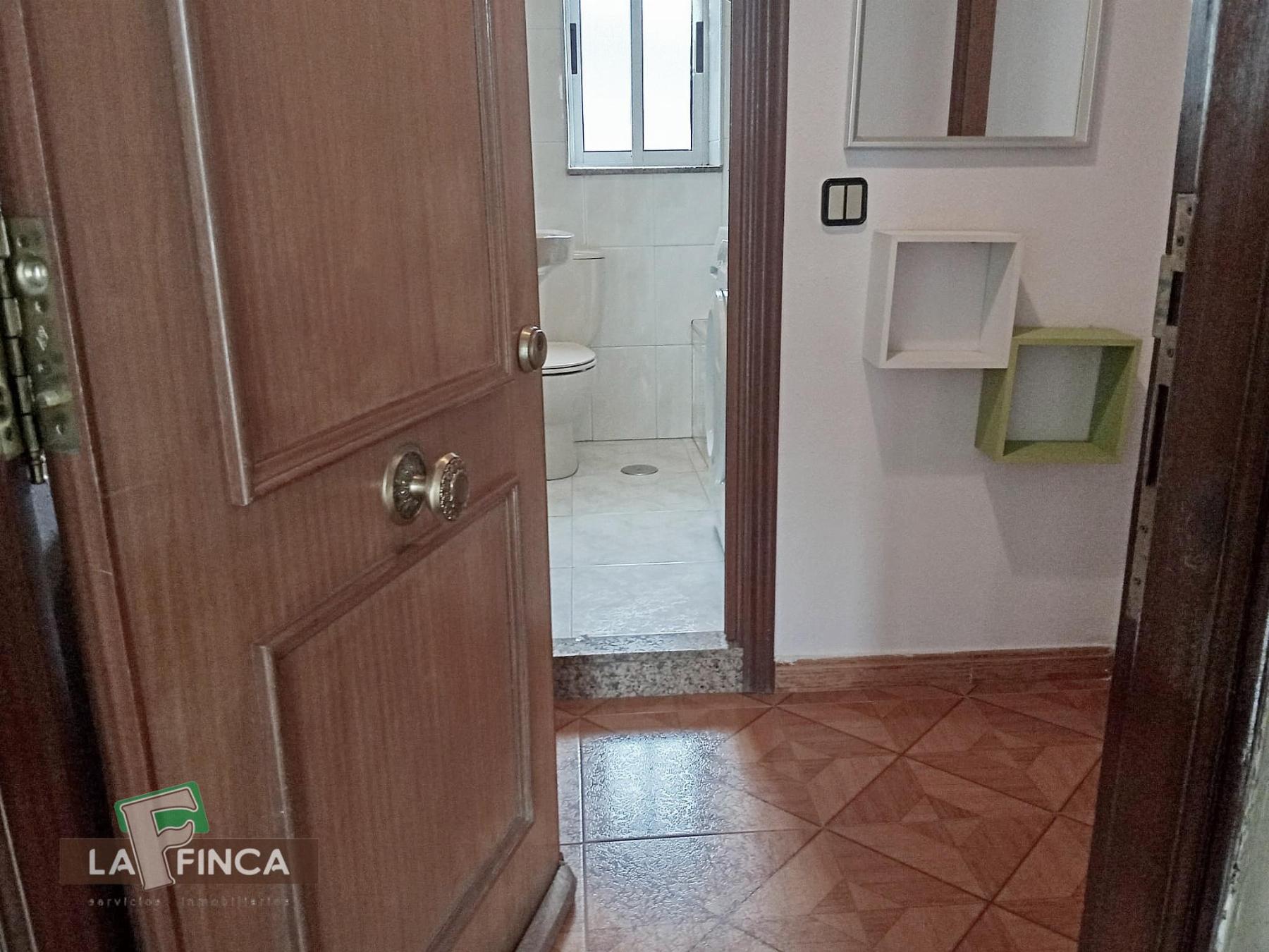 For sale of flat in Oviedo