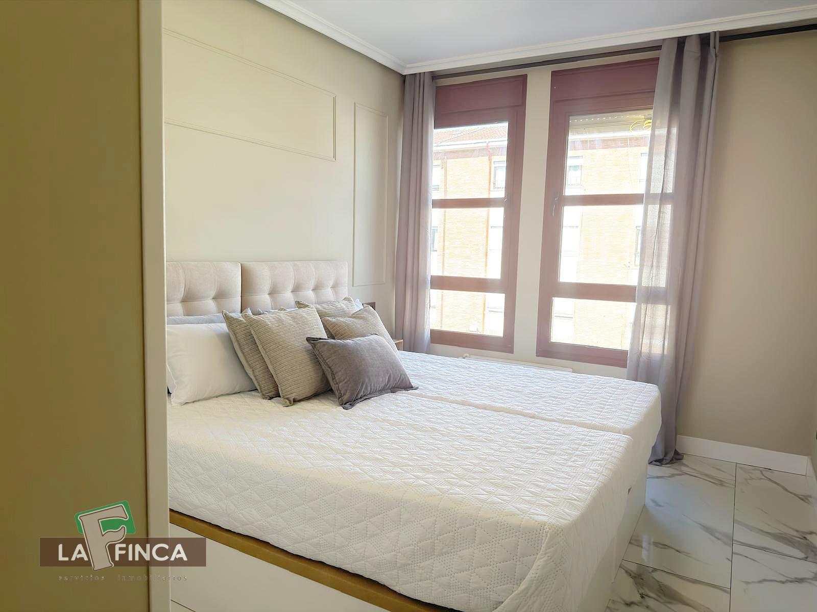 For rent of flat in Oviedo