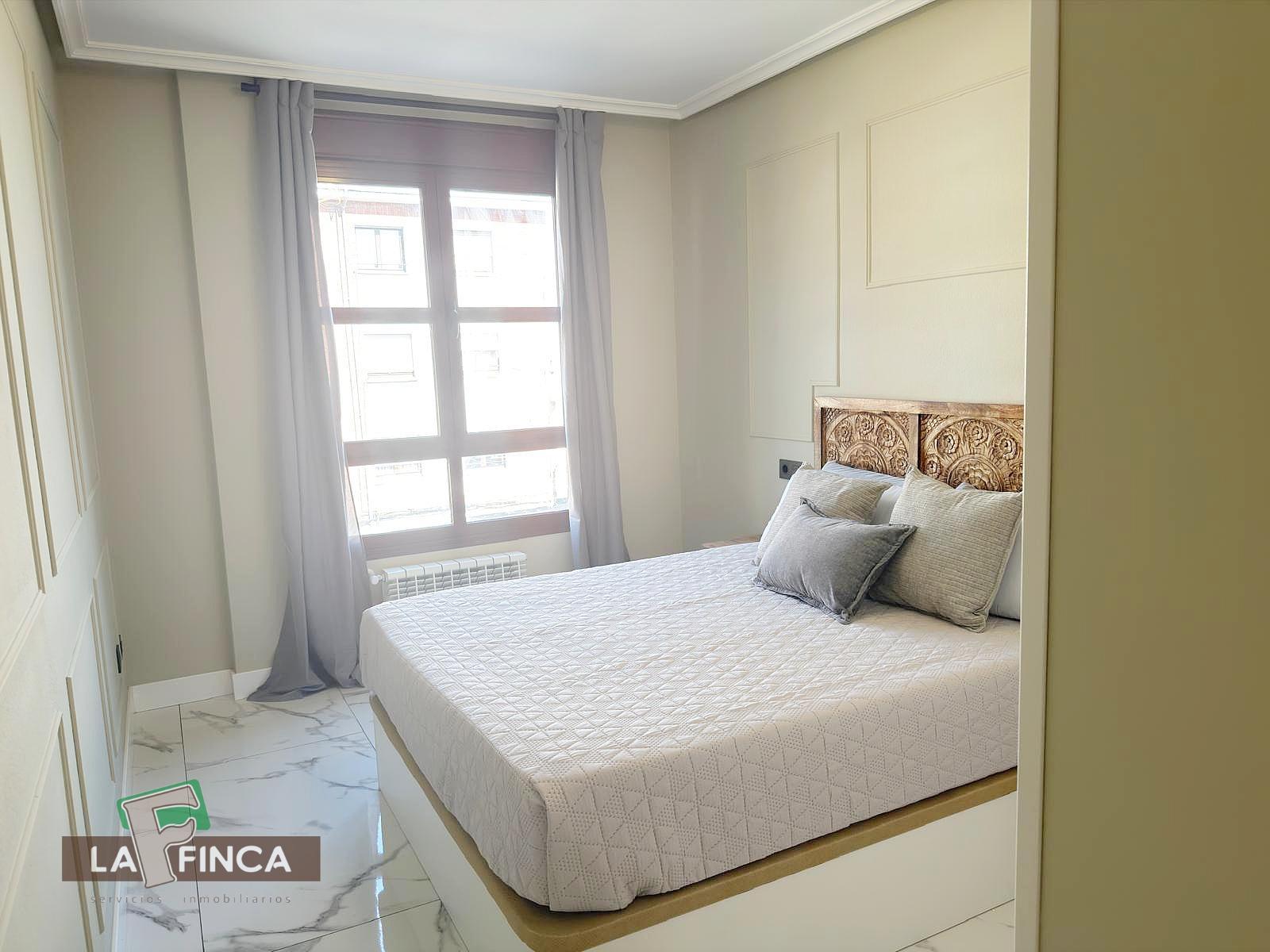 For rent of flat in Oviedo