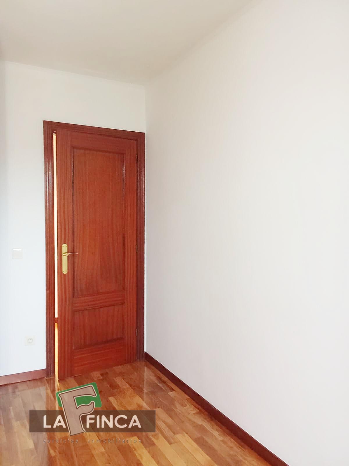 Venta de piso en Castrillón