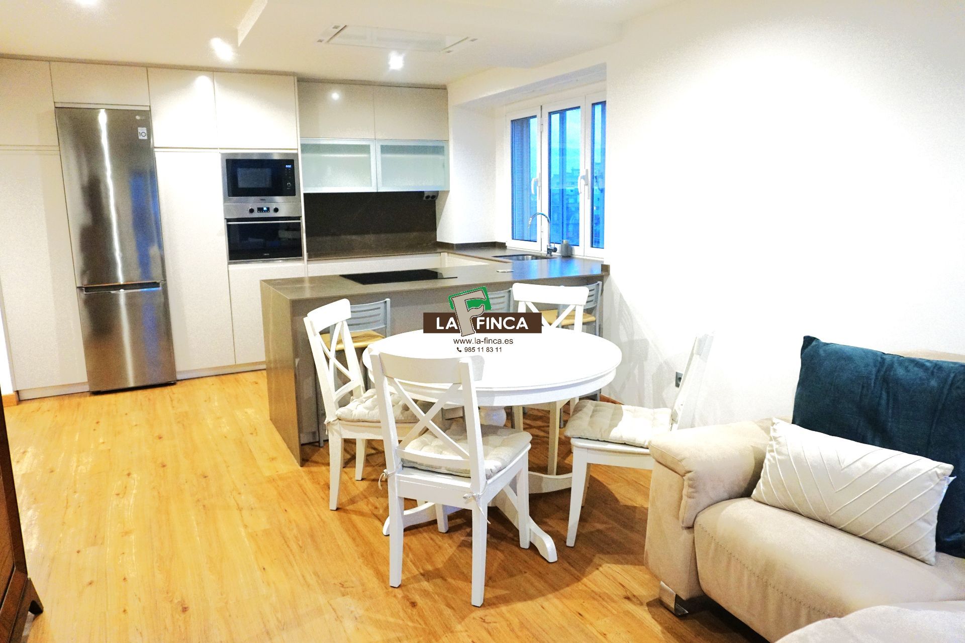 For sale of flat in Gijón