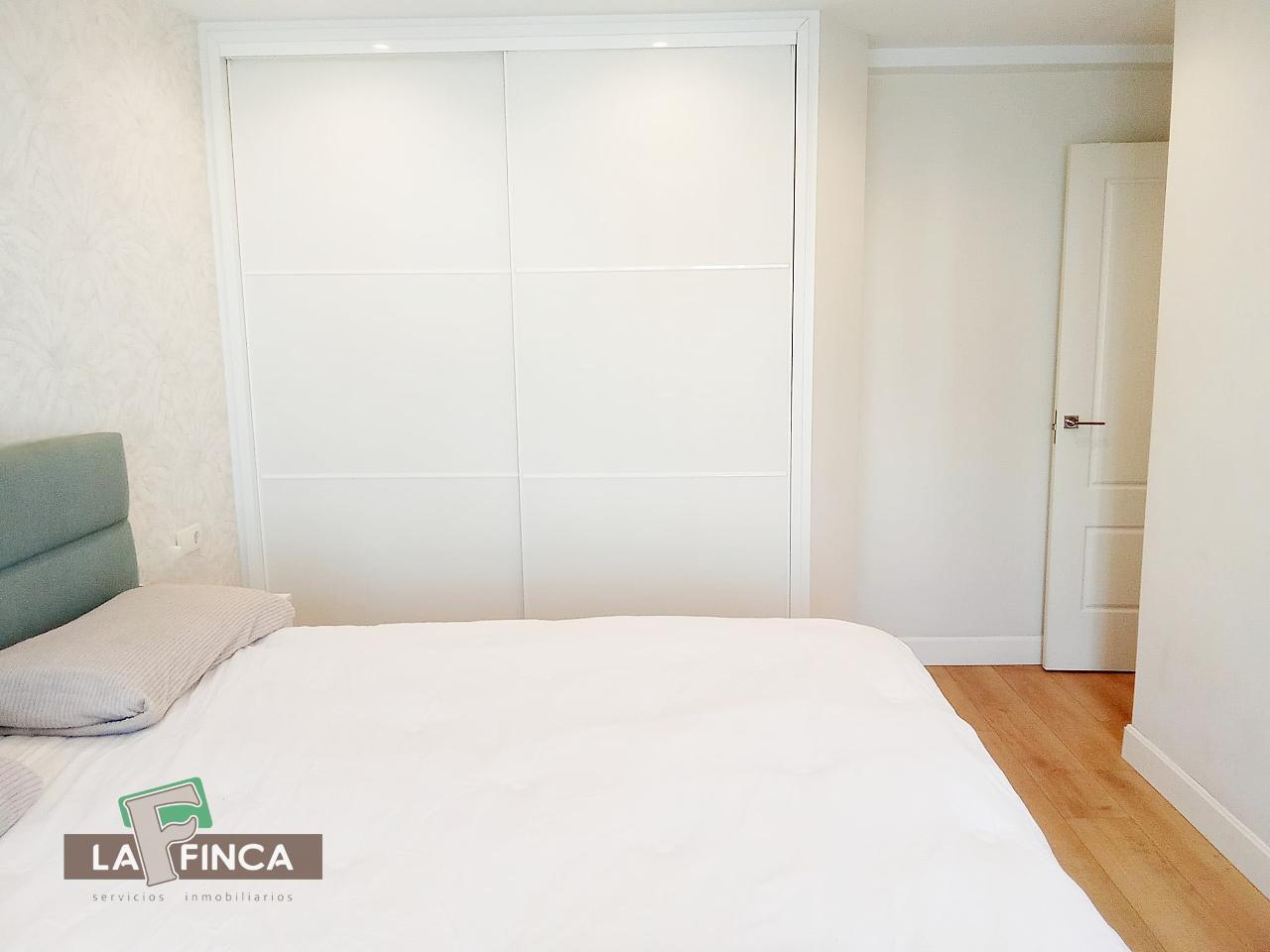 For sale of flat in Gijón