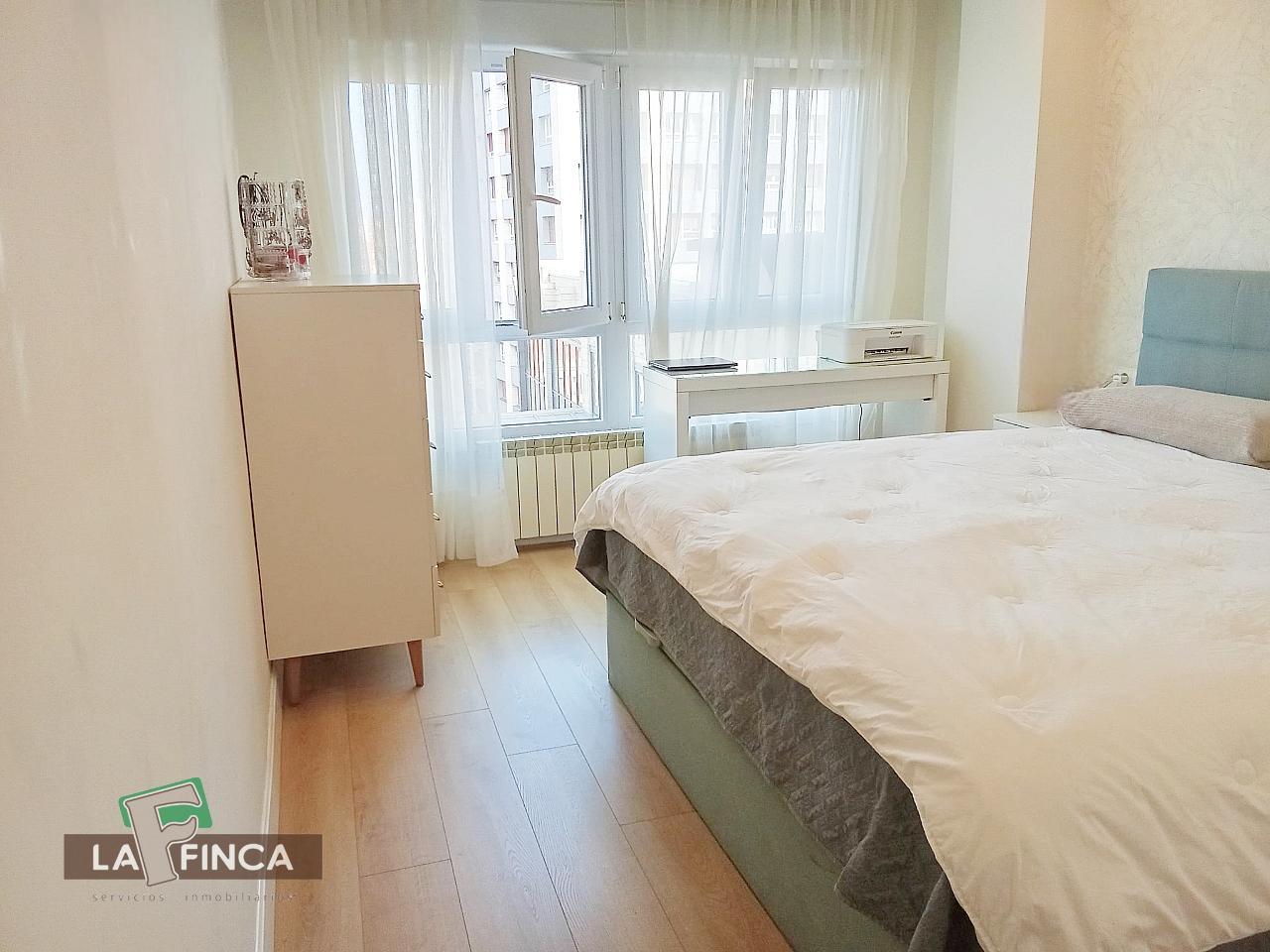 For sale of flat in Gijón