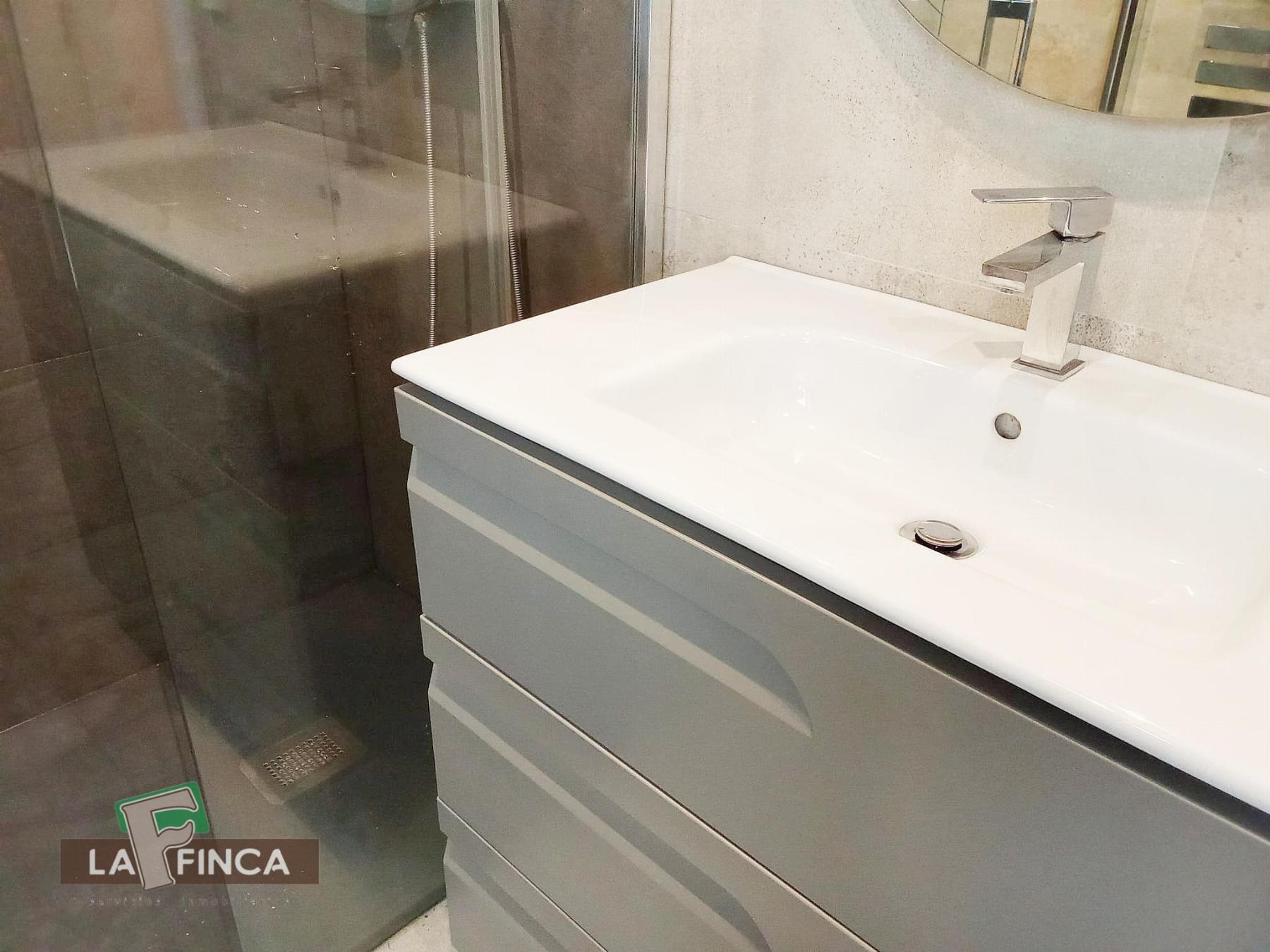 For sale of flat in Gijón