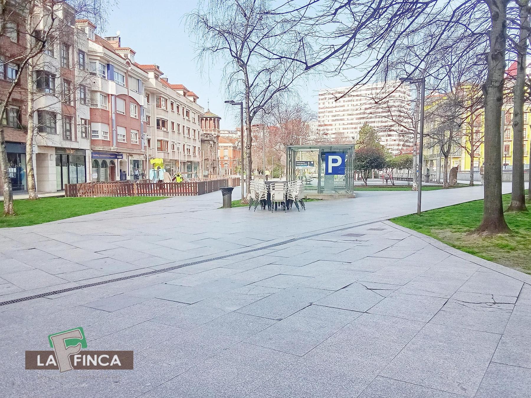 For sale of flat in Gijón