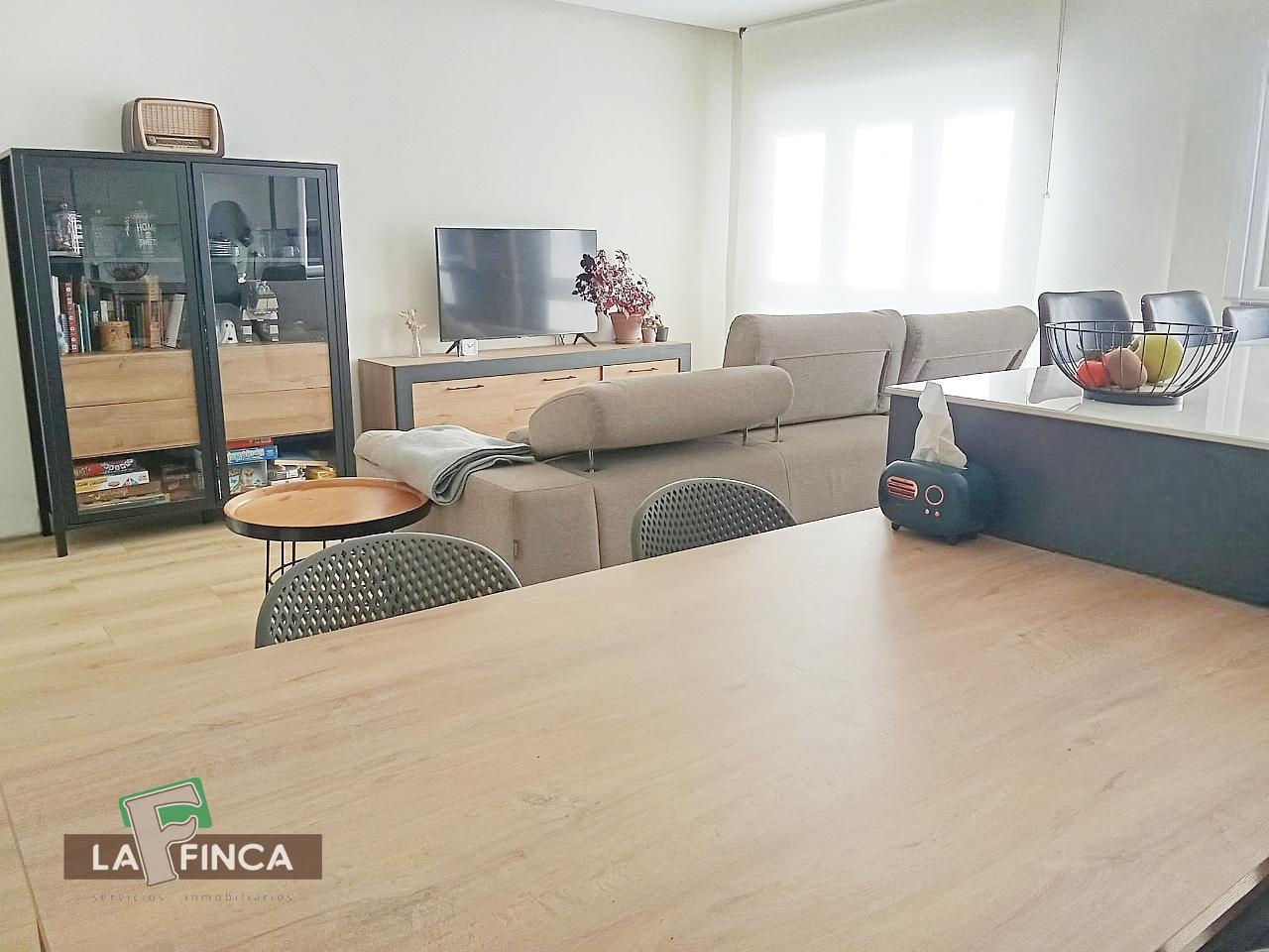 For sale of flat in Gijón