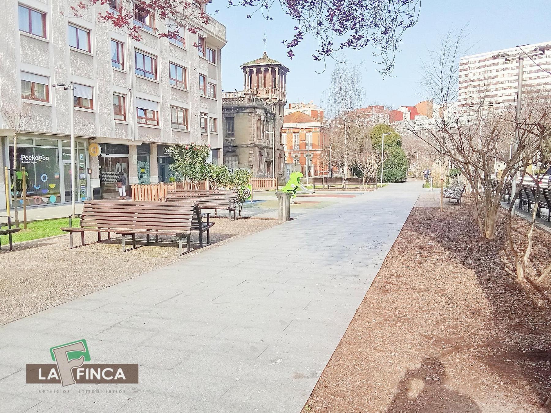 For sale of flat in Gijón