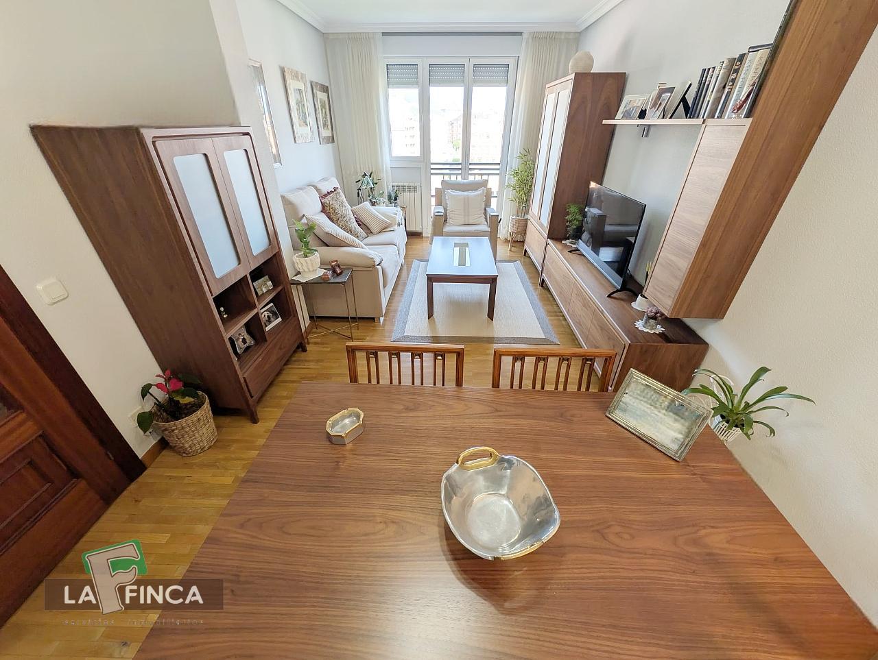 For sale of flat in Oviedo