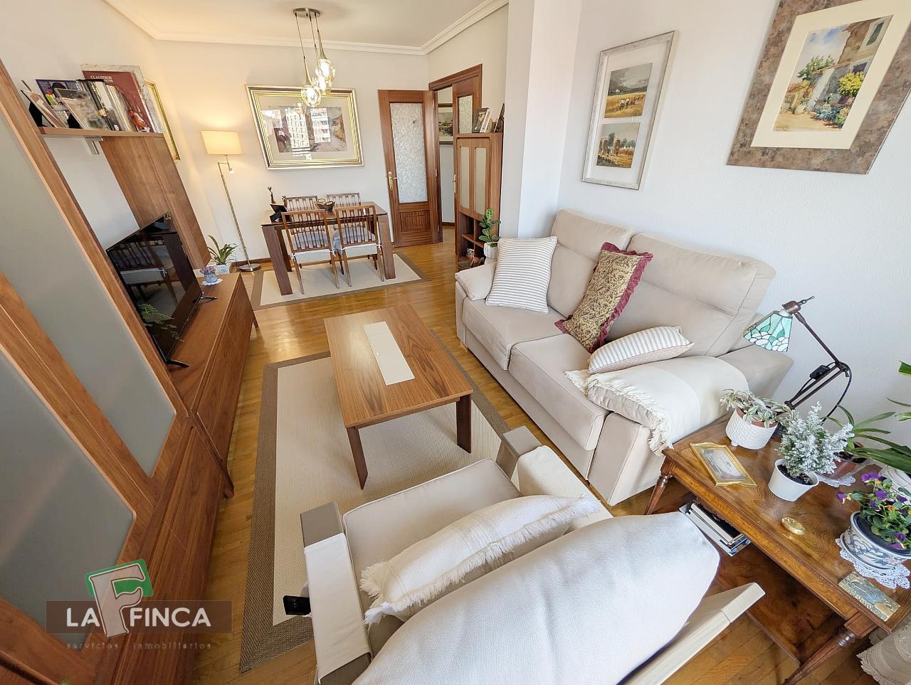 Venta de piso en Oviedo