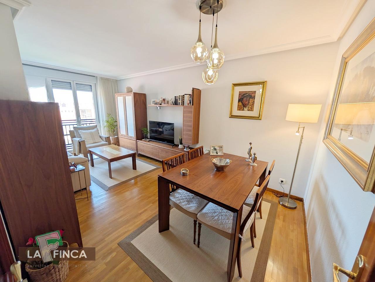 Venta de piso en Oviedo