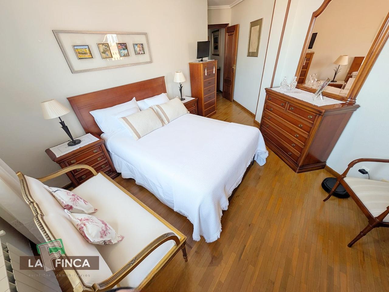 Venta de piso en Oviedo