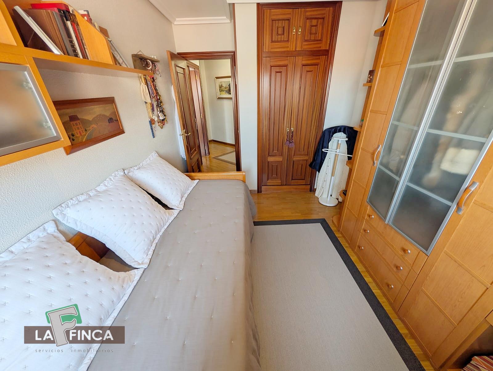 Venta de piso en Oviedo