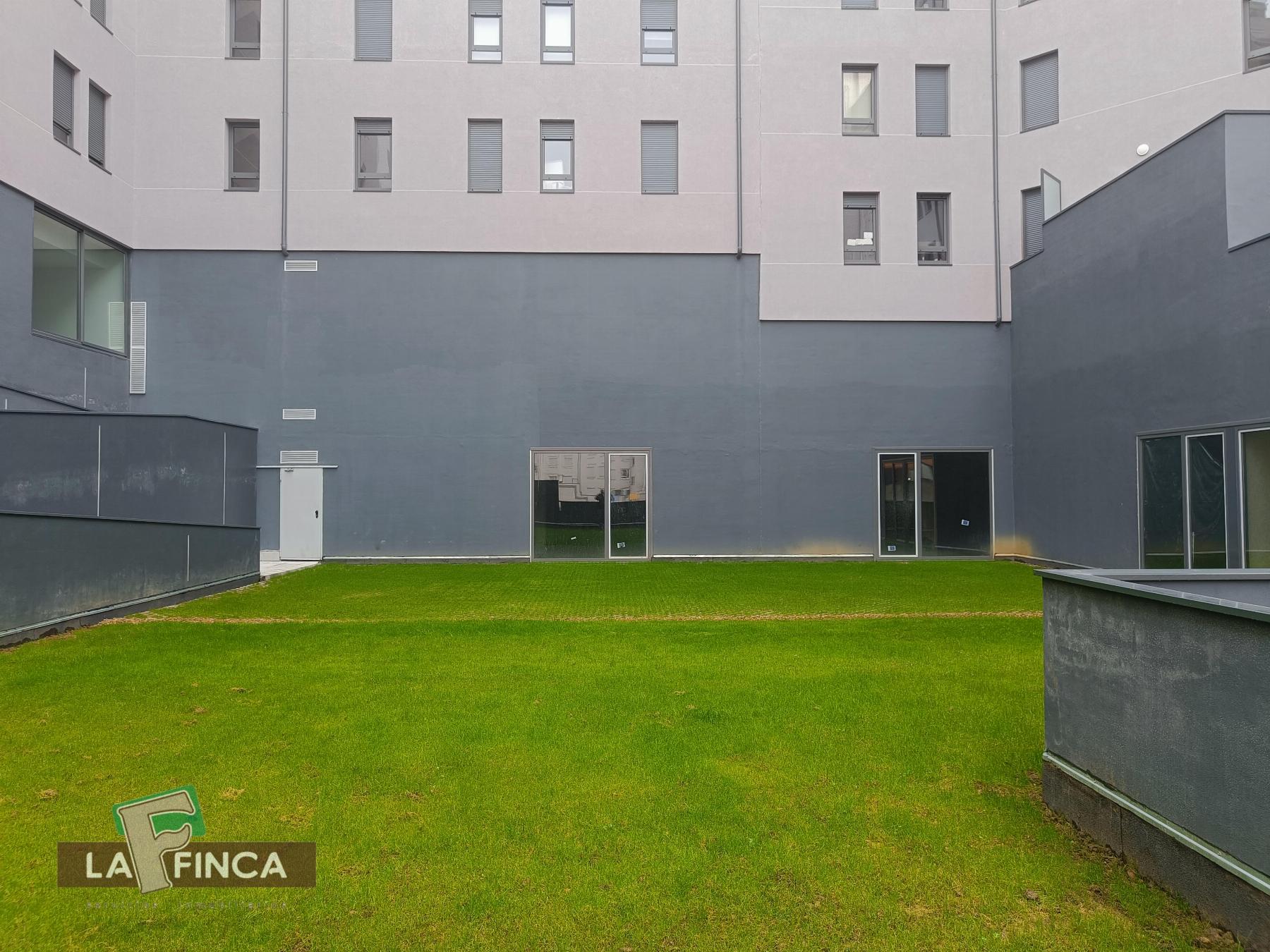 Venta de local en Oviedo