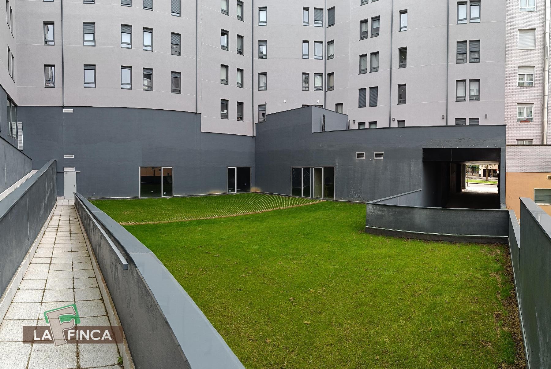 Venta de local en Oviedo