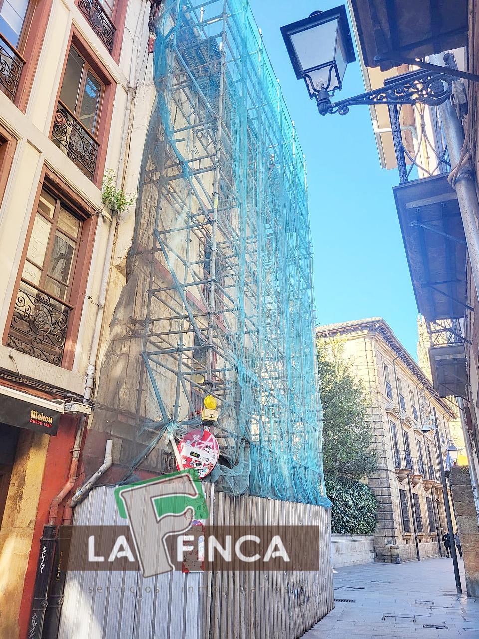 For sale of building in Oviedo