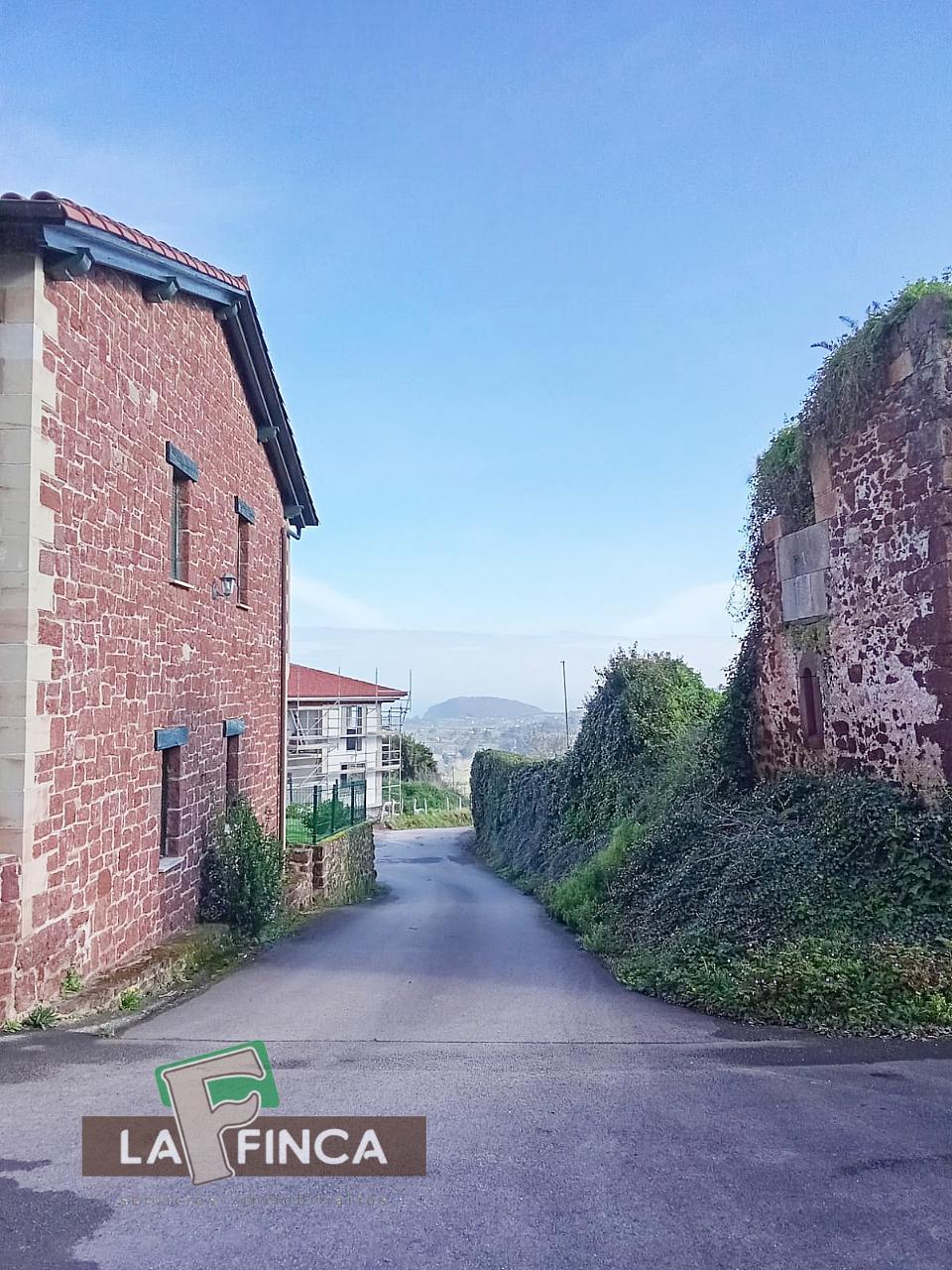 Venta de casa en Villaviciosa