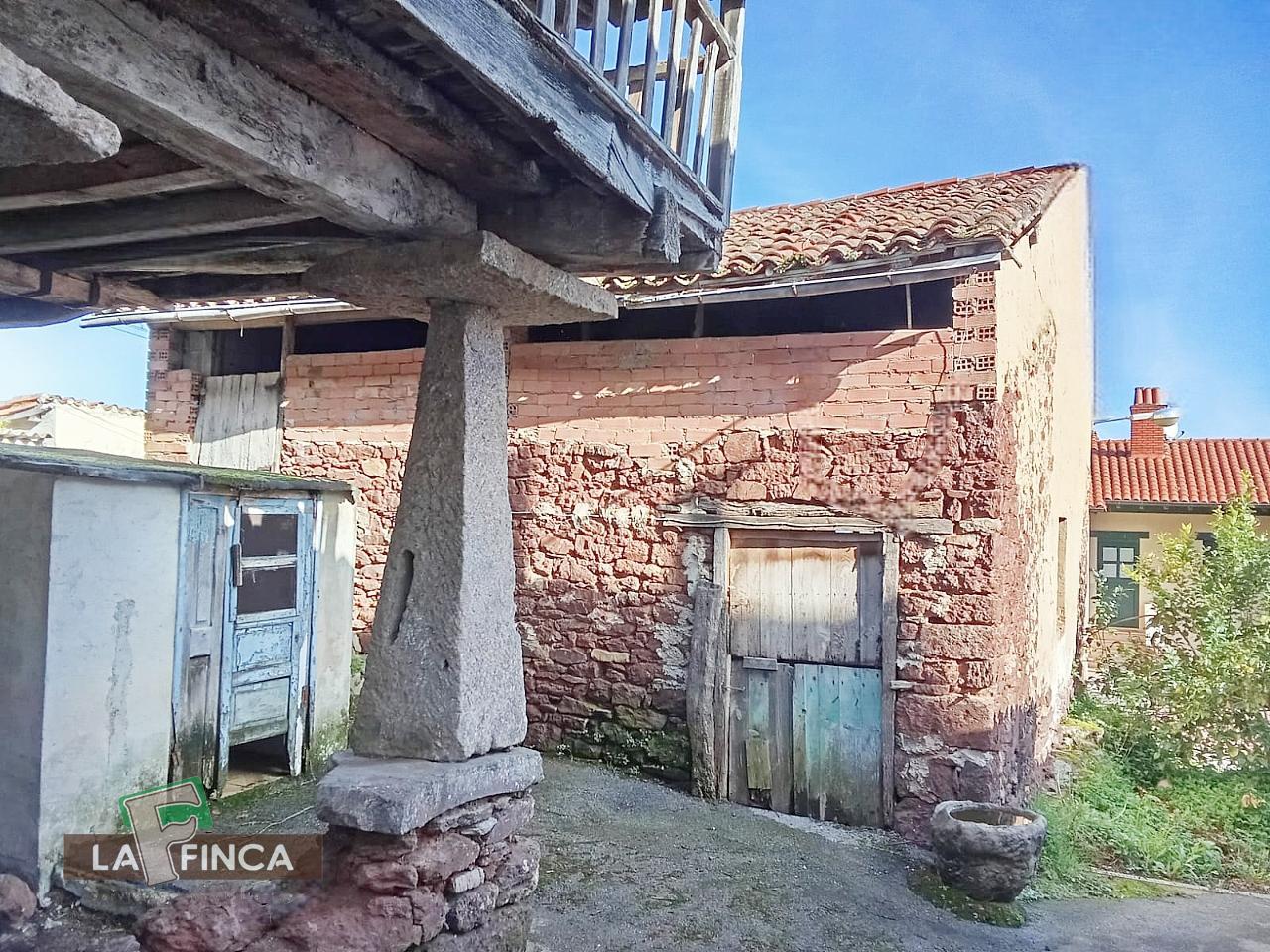Venta de casa en Villaviciosa