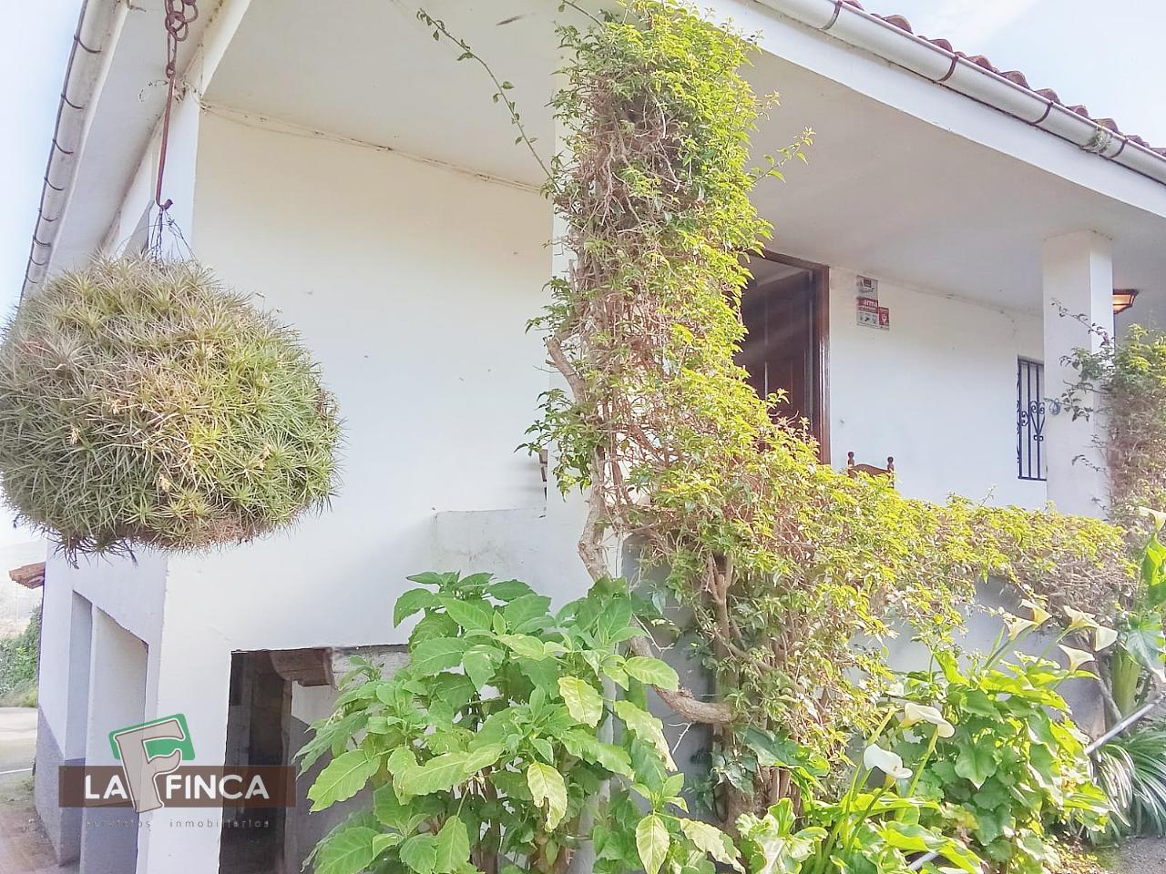 Venta de casa en Villaviciosa