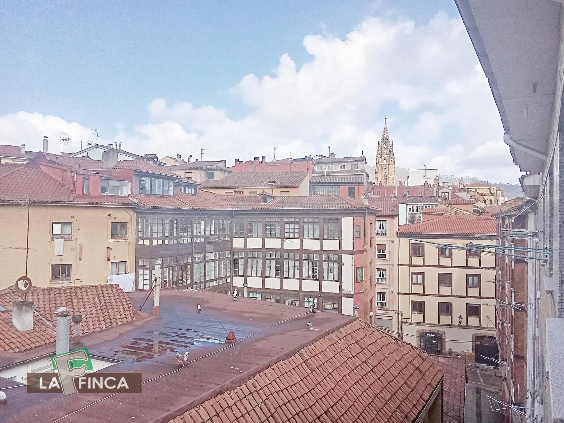 Venta de piso en Oviedo